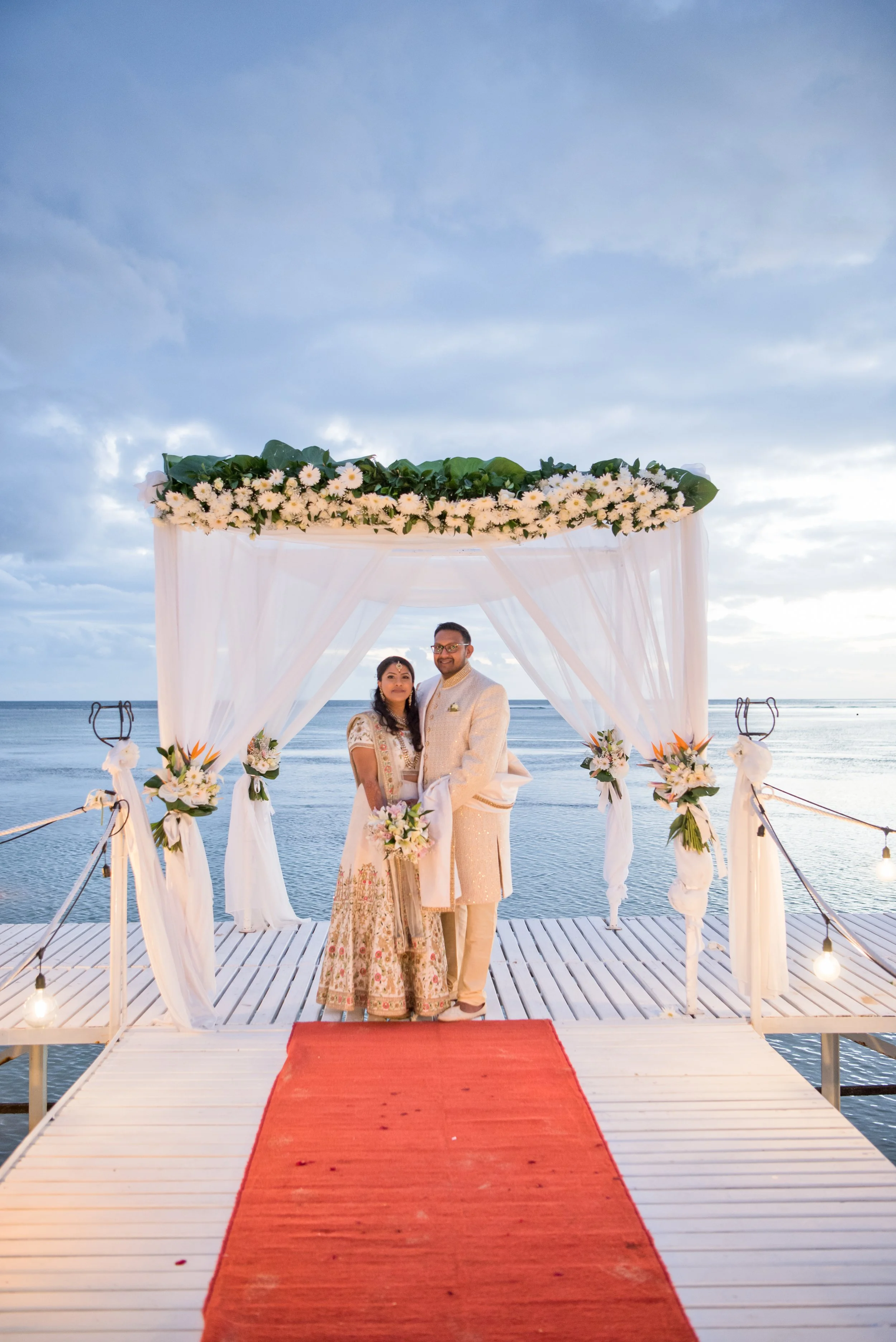 mauritius-beach-wedding-photographer-bride-groom-32.jpg