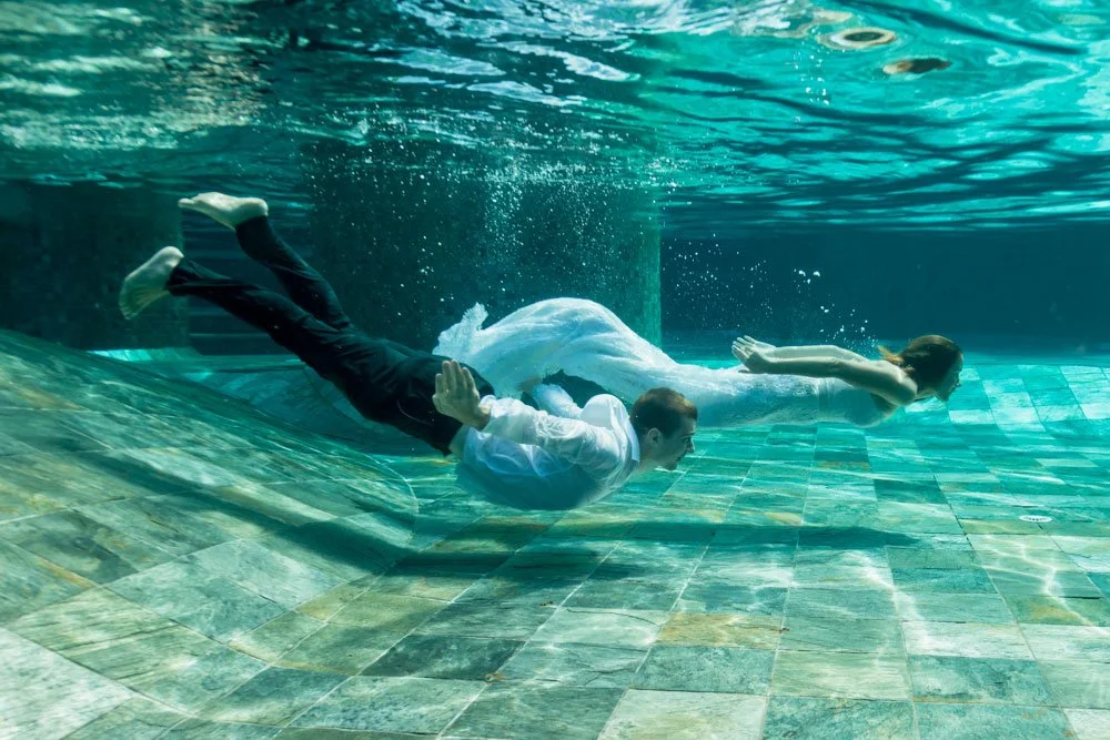 trash-the-dress-wedding-photography-photographer-underwater-mauritius-backlight-studios-mauritius-9.jpg
