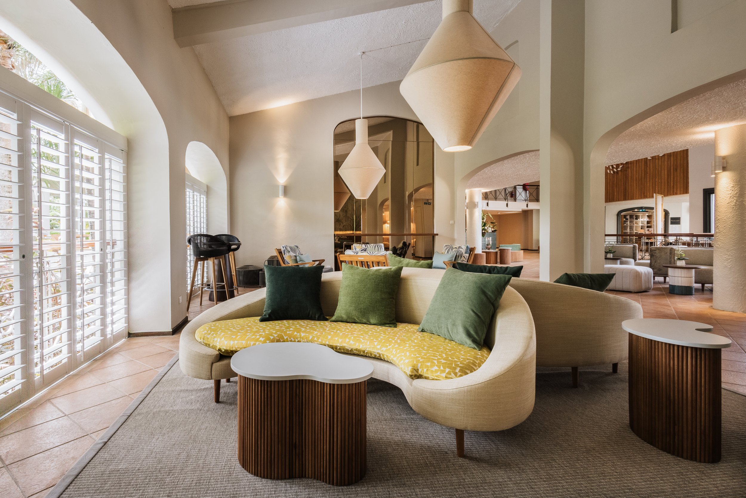 Mauritius-island-best-commercial-lifestyle-advertising-brand-photographer-photography-couch-hotel-lobby.jpg