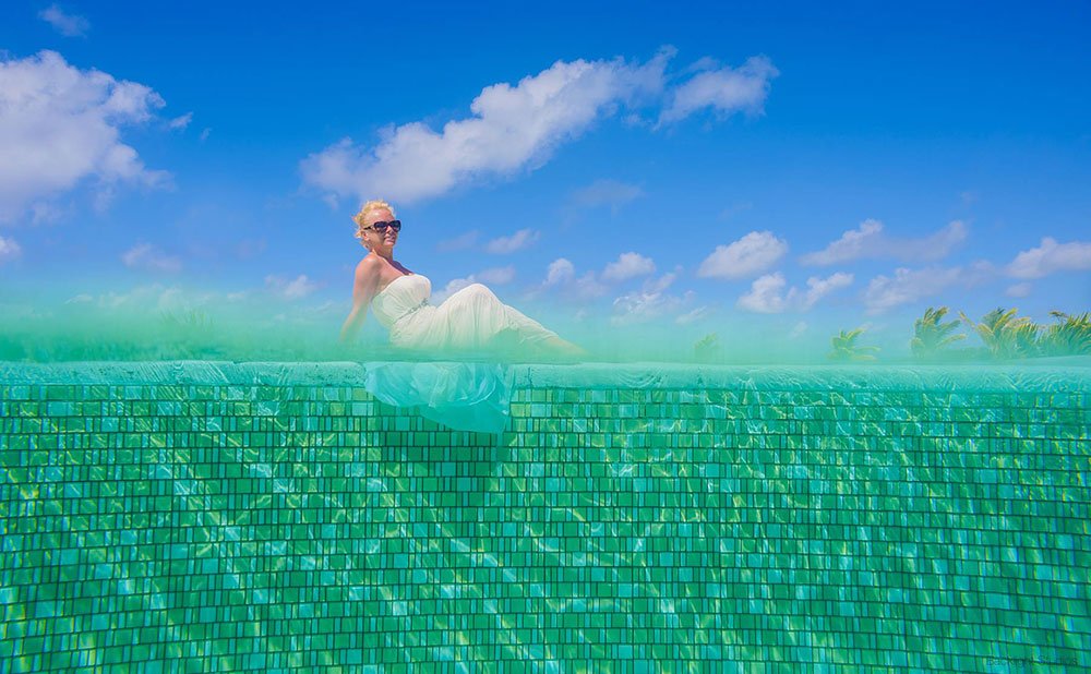 trash-the-dress-wedding-photography-photographer-underwater-mauritius-backlight-studios.jpeg