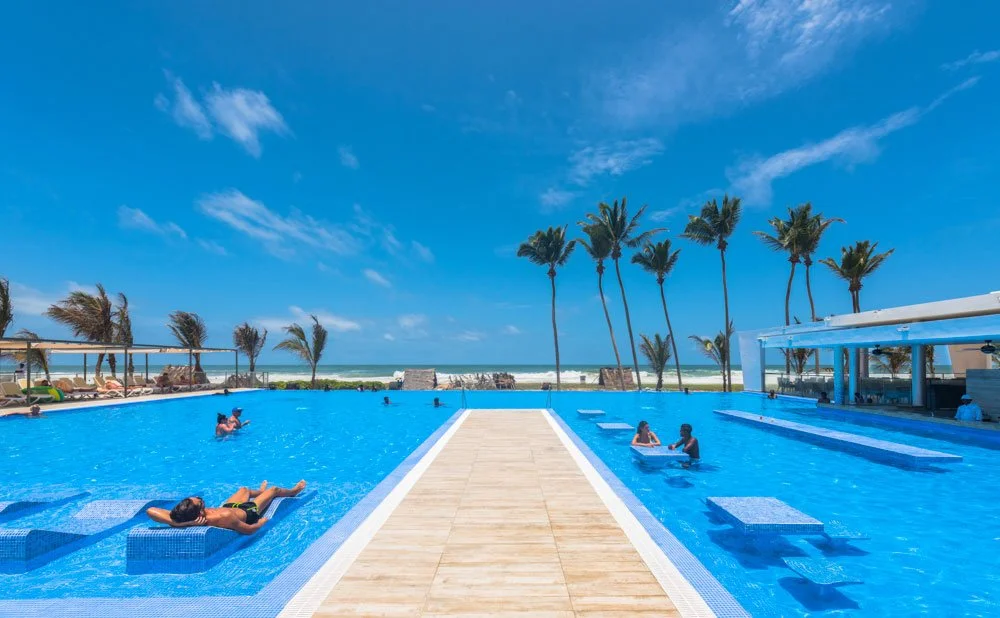 Mauritius-island-best-commercial-lifestyle-advertising-brand-photographer-photography-midday-ppol.jpeg