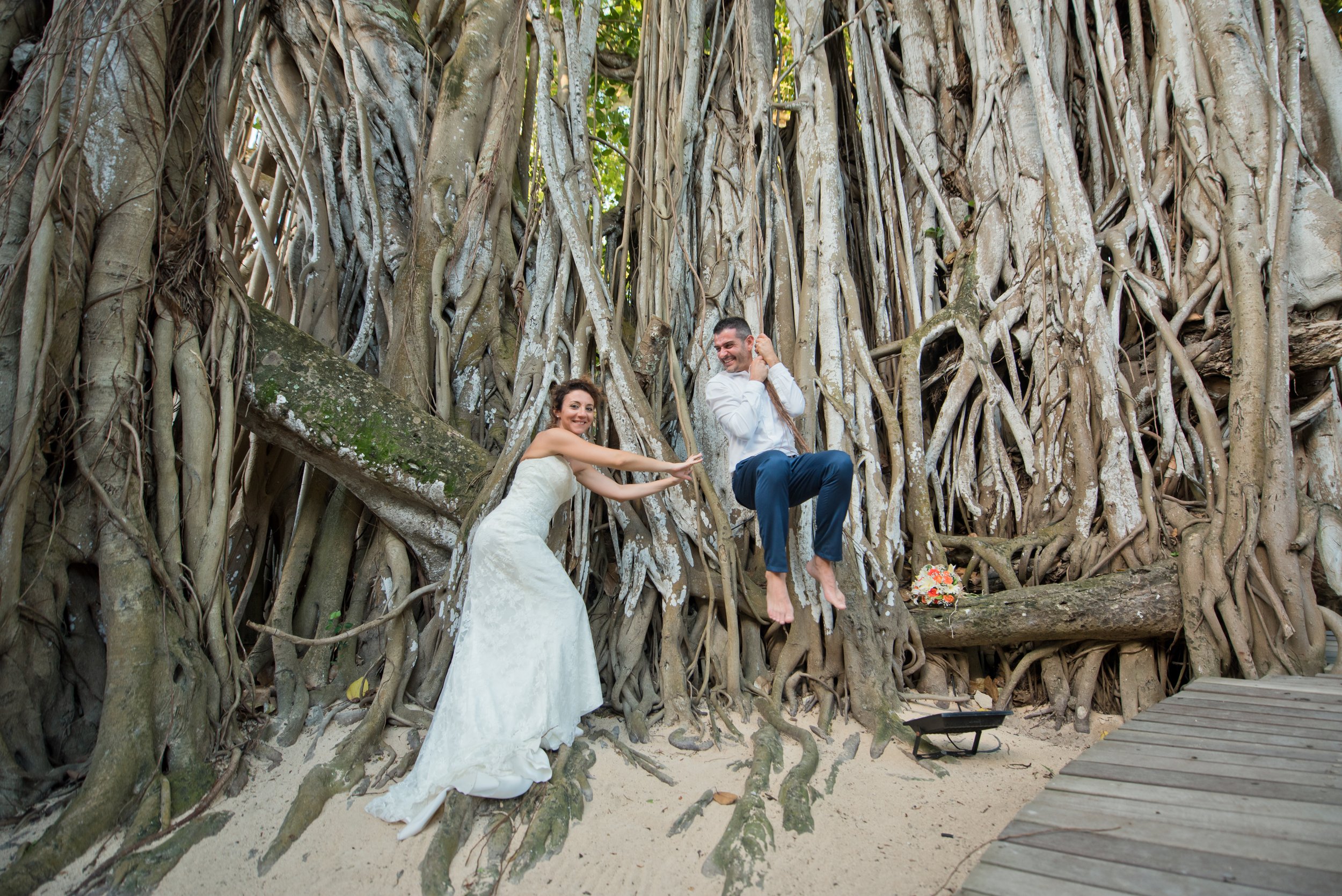 mauritius-beach-wedding-photographer-bride-groom-389.jpg
