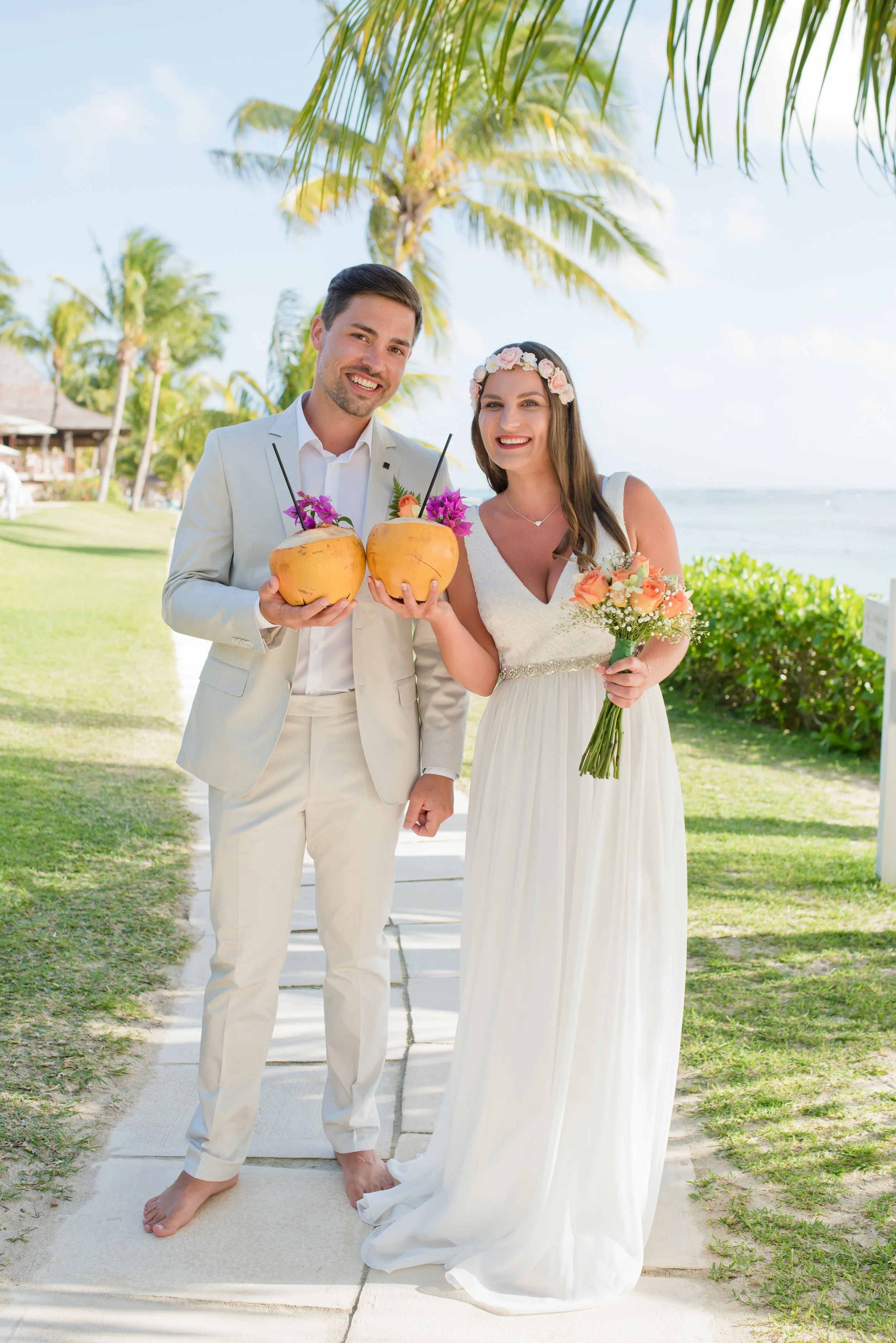 mauritius-beach-wedding-photographer-bride-groom-18.jpg