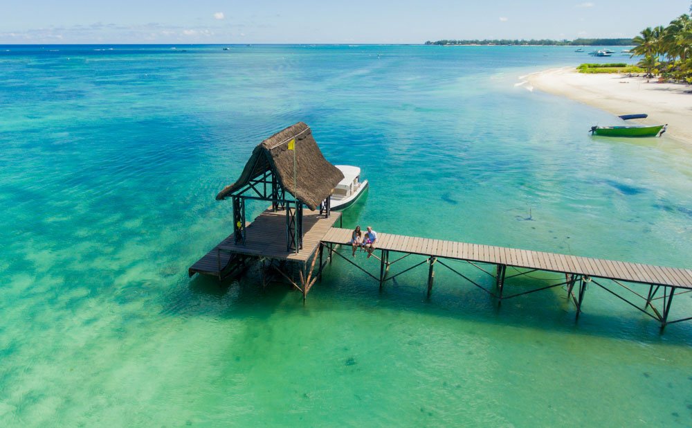 mauritius-island-holiday-honeymoon-family-photographer-photoshoot-beach-aerial-06.jpeg