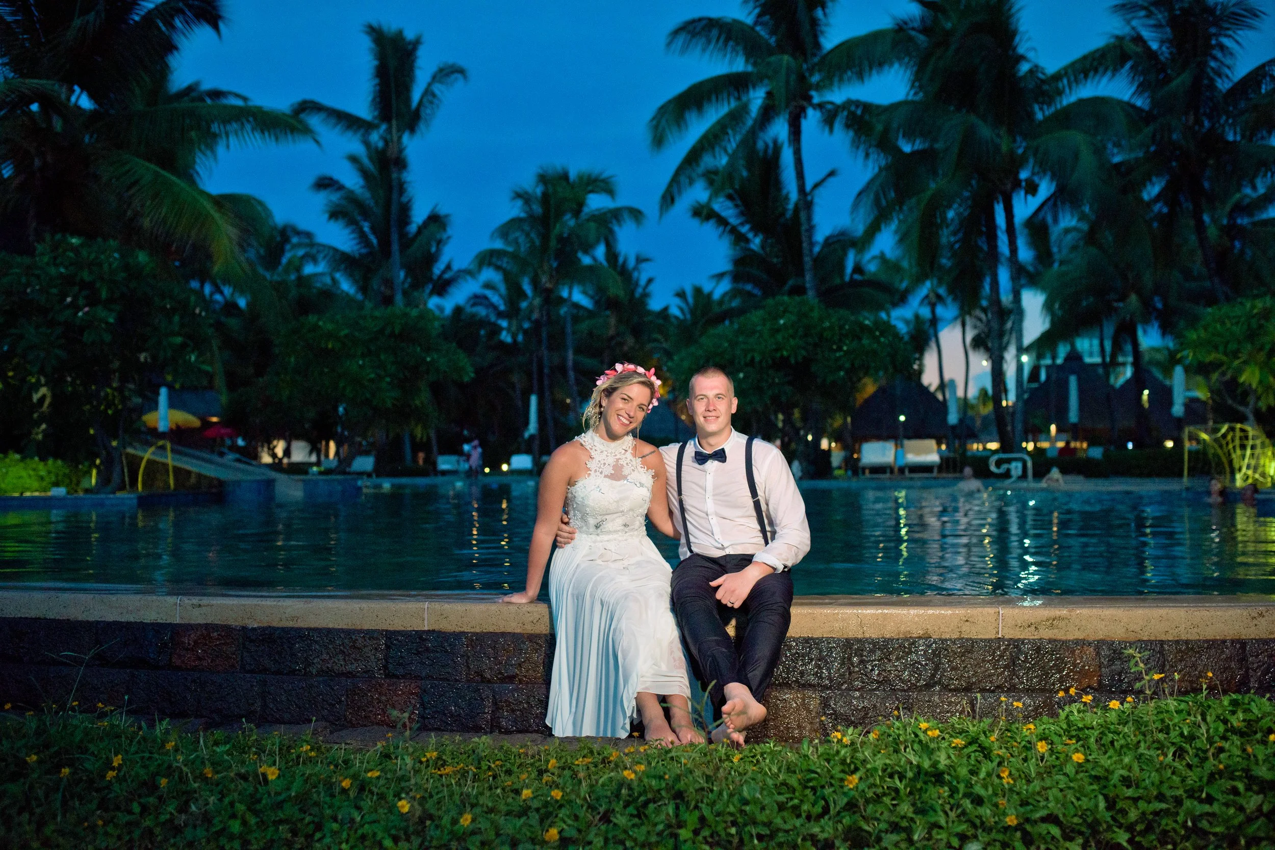 trash-the-dress-wedding-photography-photographer-underwater-mauritius-island-beach-pool-13.jpg