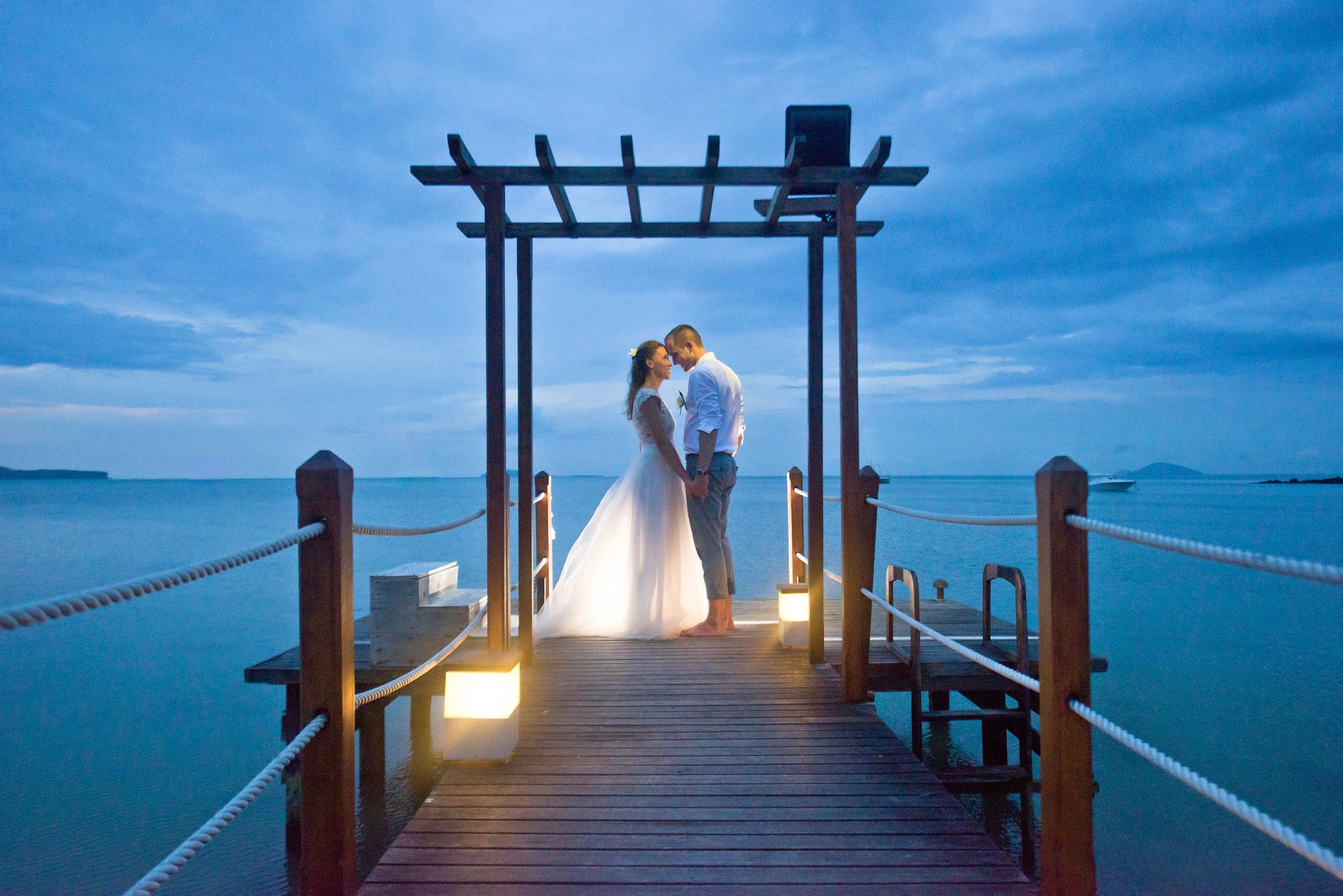 mauritius-beach-wedding-photographer-bride-groom-26¨.jpg