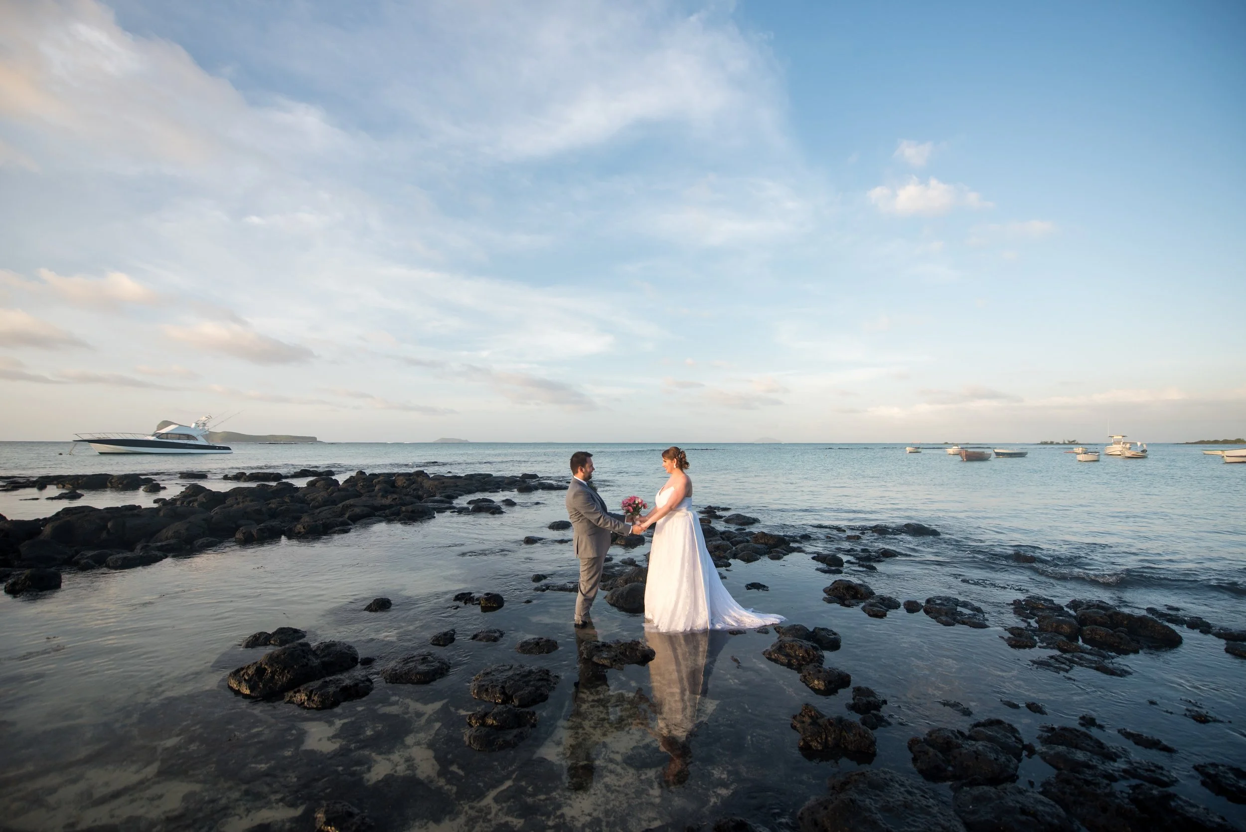 trash-the-dress-wedding-photography-photographer-underwater-mauritius-island-beach-pool-32.jpg