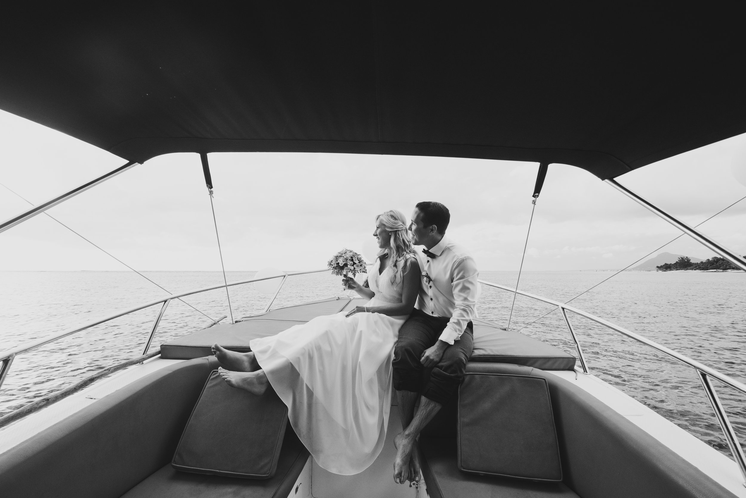mauritius-beach-wedding-photographer-bride-groom-boat-trip.jpg