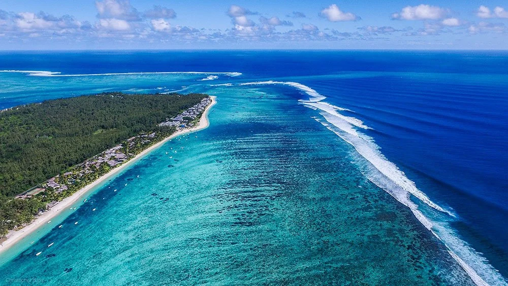 best-aerial-drone-photographer-photography-mauritius-backlight-studios-le-morne.jpeg