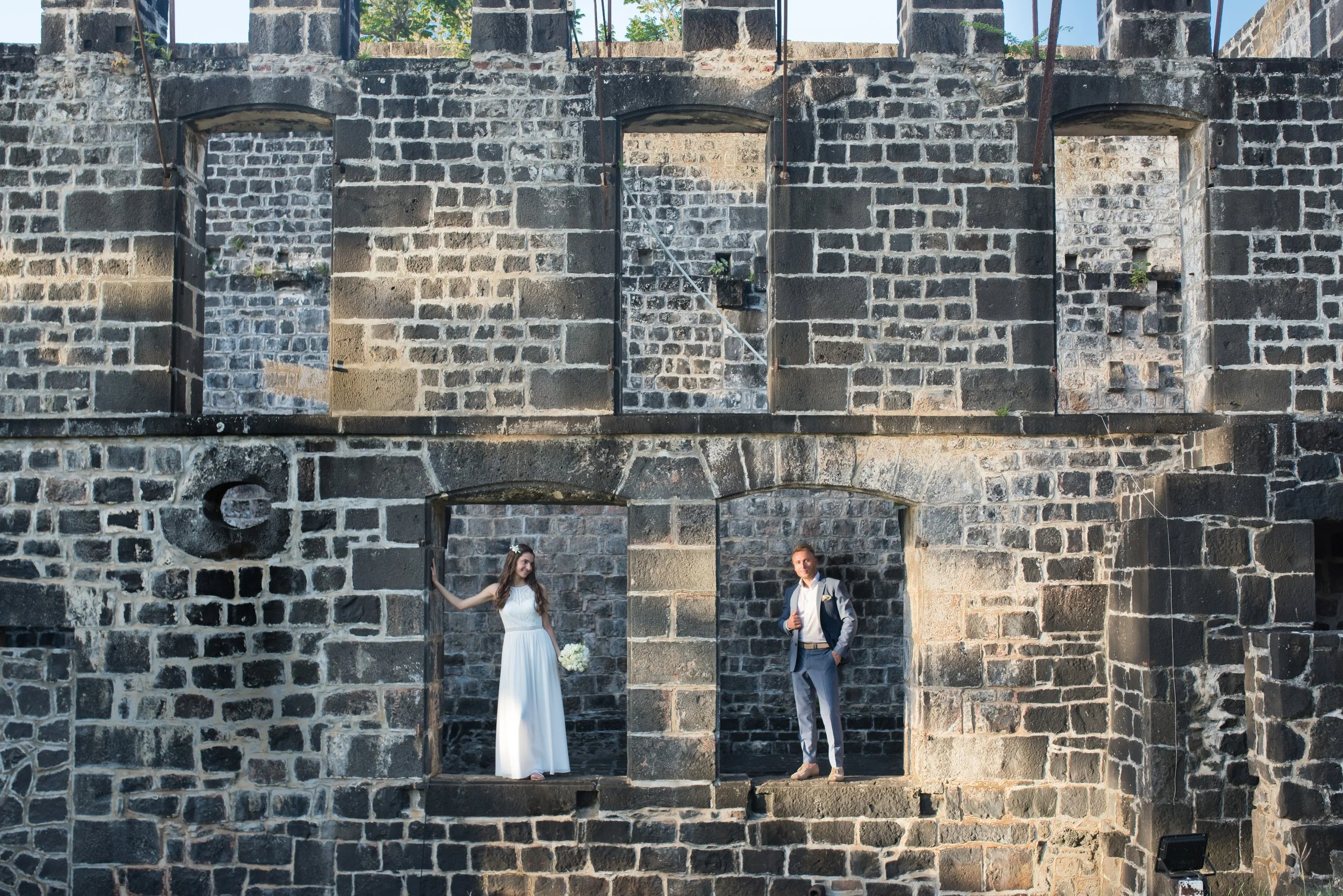 mauritius-beach-wedding-photographer-bride-groom-castle-maritim-02.jpg
