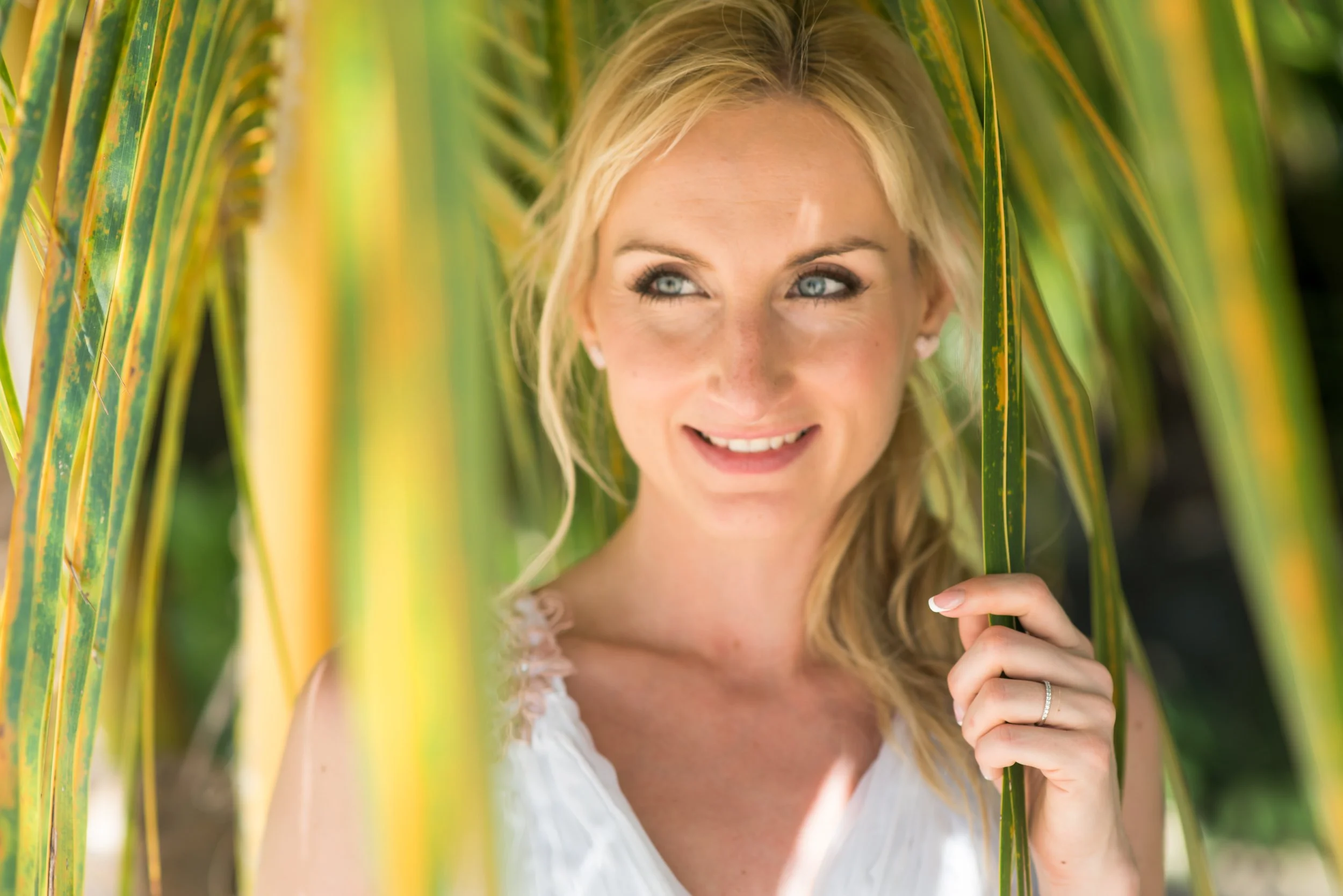 mauritius-beach-wedding-photographer-bride-groom-portrait-19.jpg