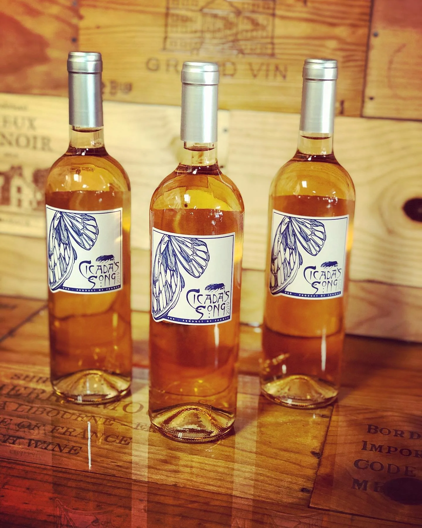 Days are warming up and spring is just around the corner, you know what that means...Ros&eacute; season! 💐
Very excited to feature this beauty in store and on our &ldquo;by the glass&rdquo; menu! Notes of strawberry and tangerine with a nice crisp f