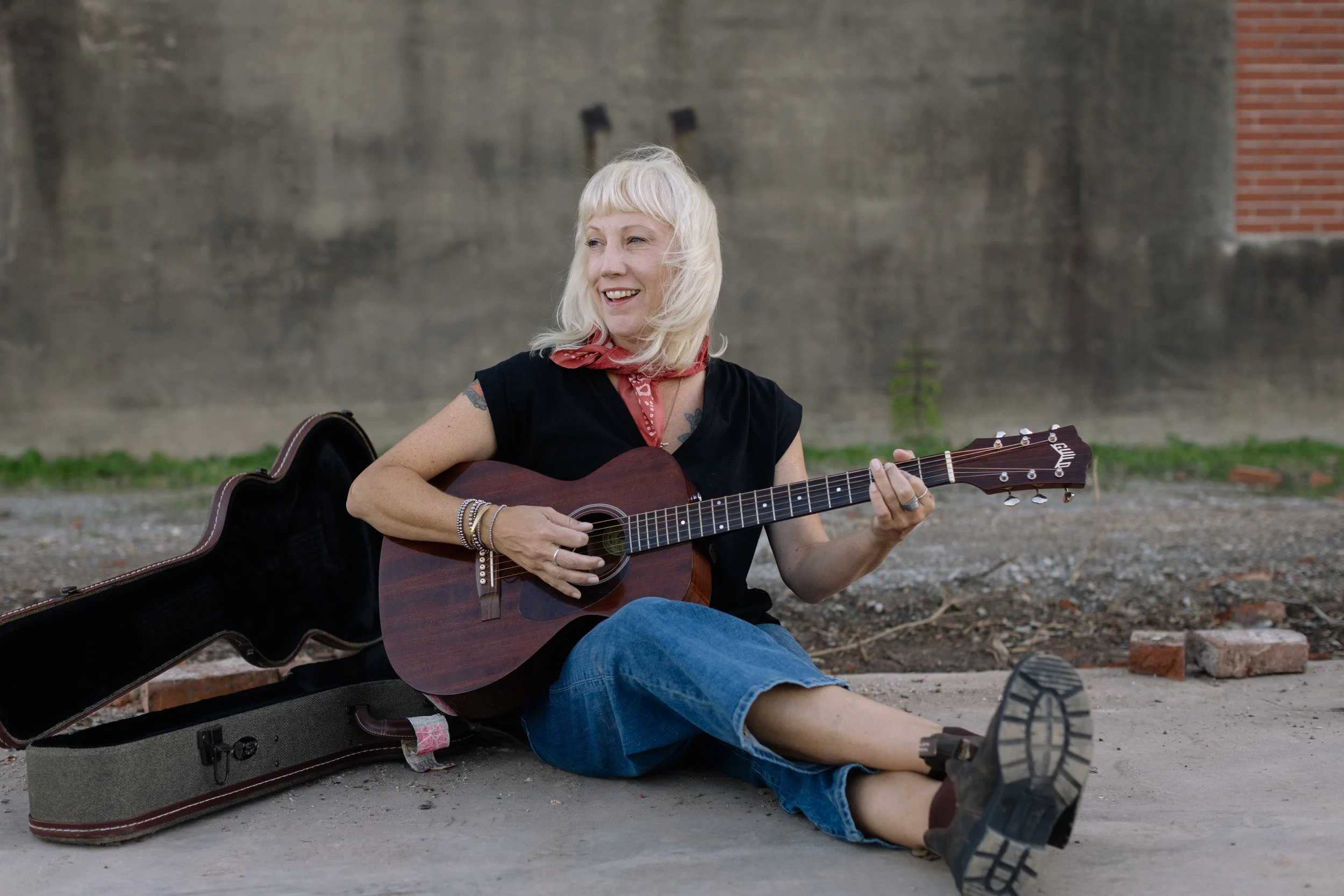 Heather Ré ("ray") Singer/Songwriter