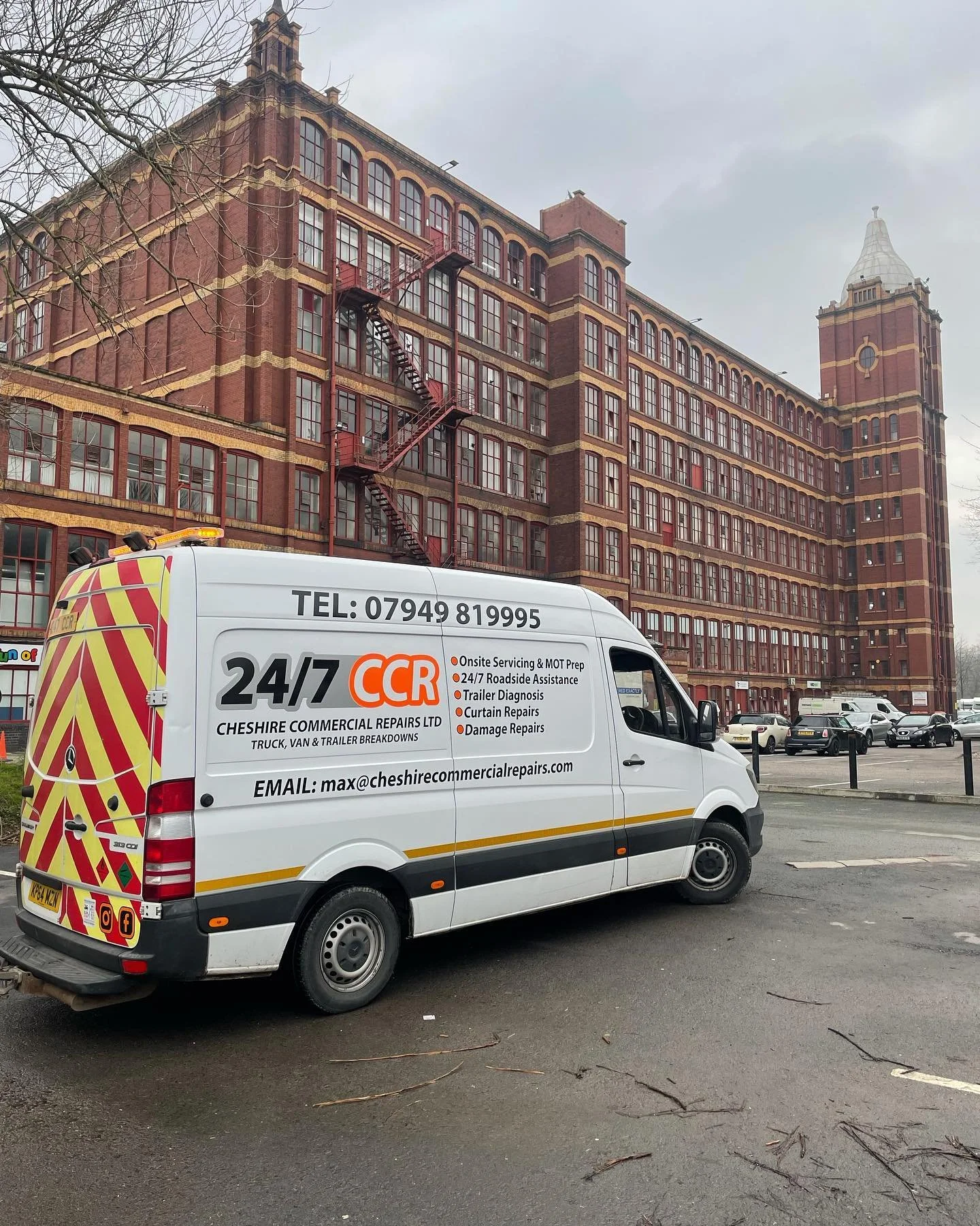 Cheshire Commercial Repairs LTD

24/7 commercial breakdown assistance 
On-site servicing and mot prep