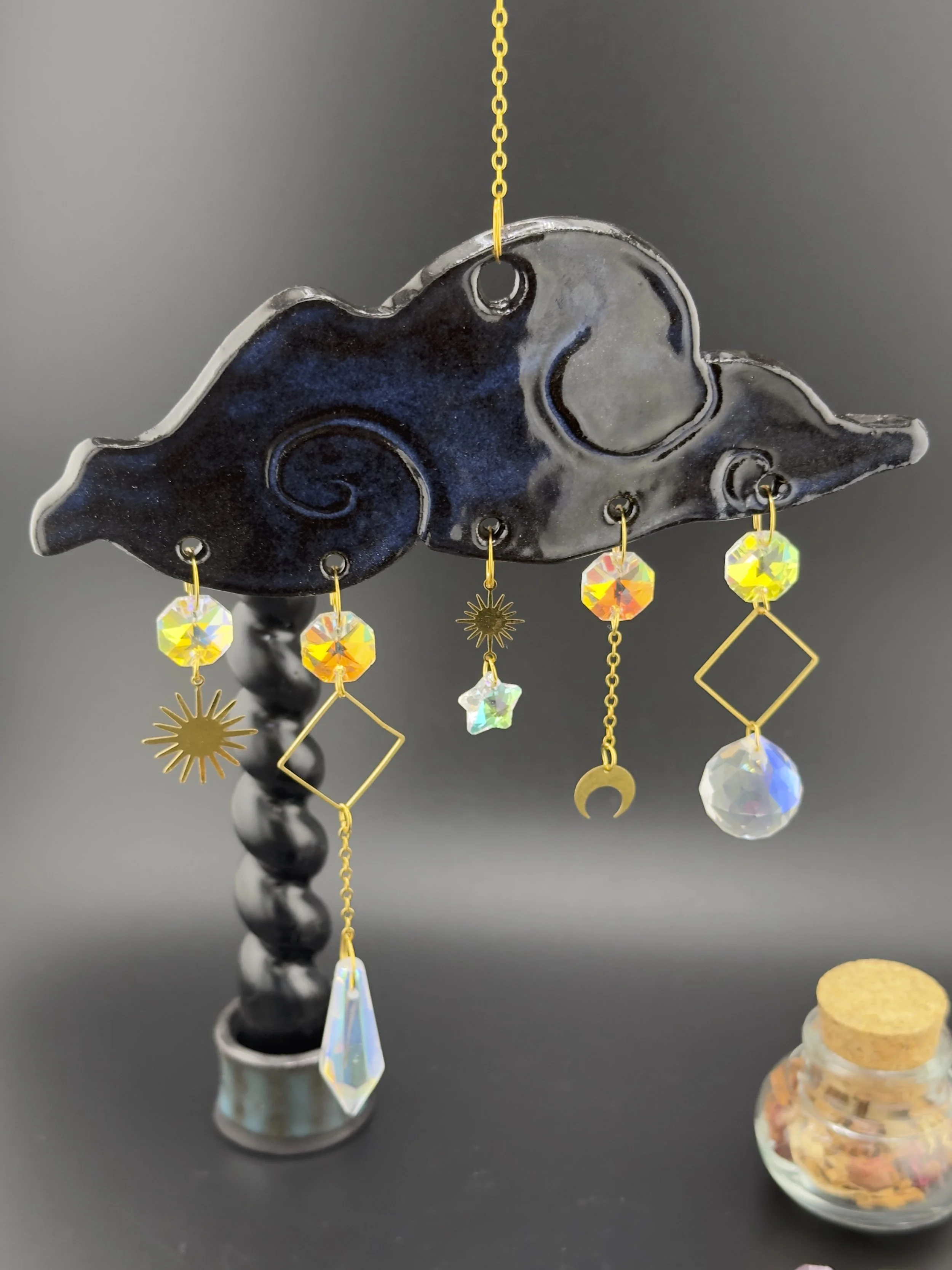 Wolkiger Suncatcher aus Keramik für Hexen