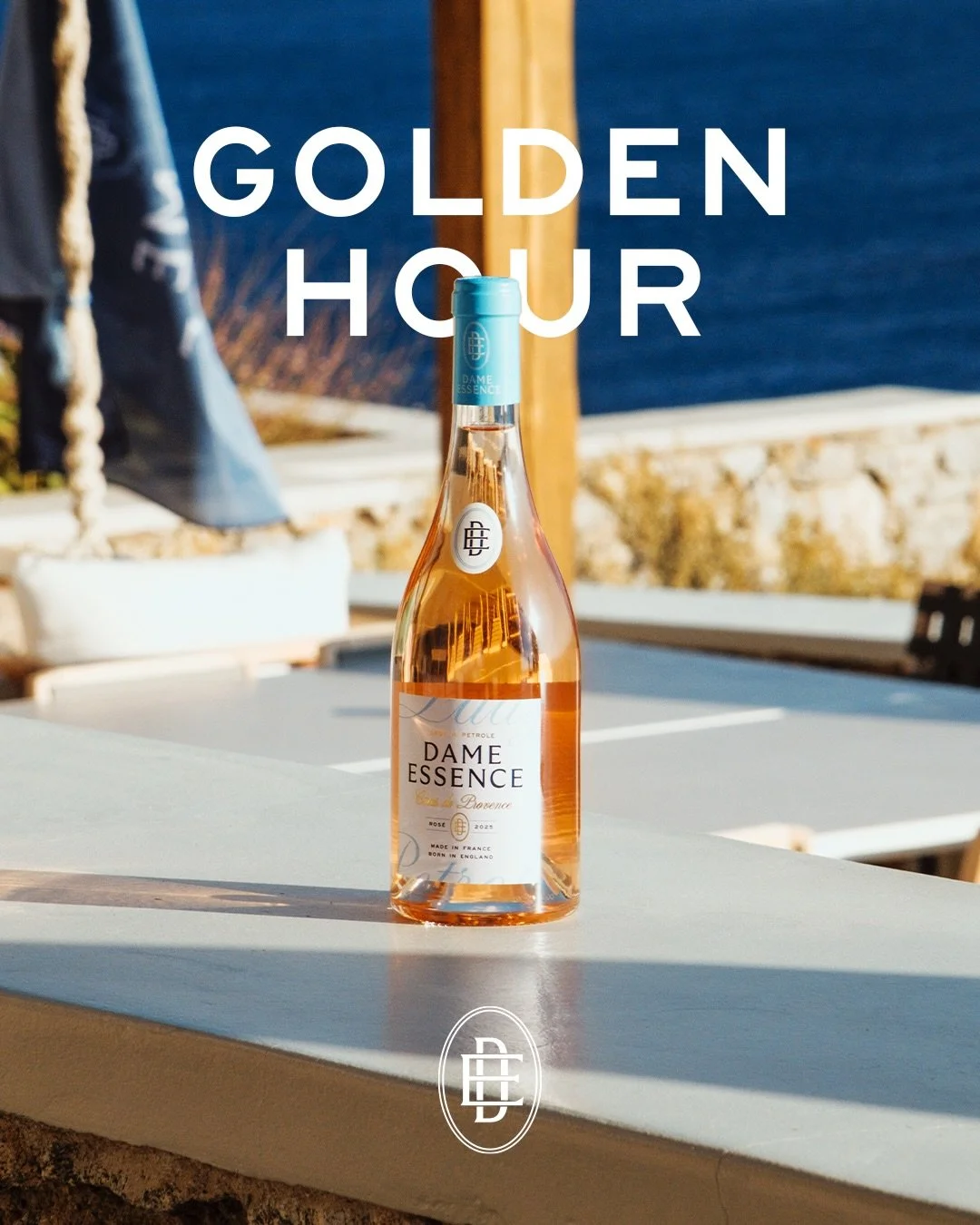 A golden moment with a perfect pour 🌅. #dameessence #ros&eacute;wine