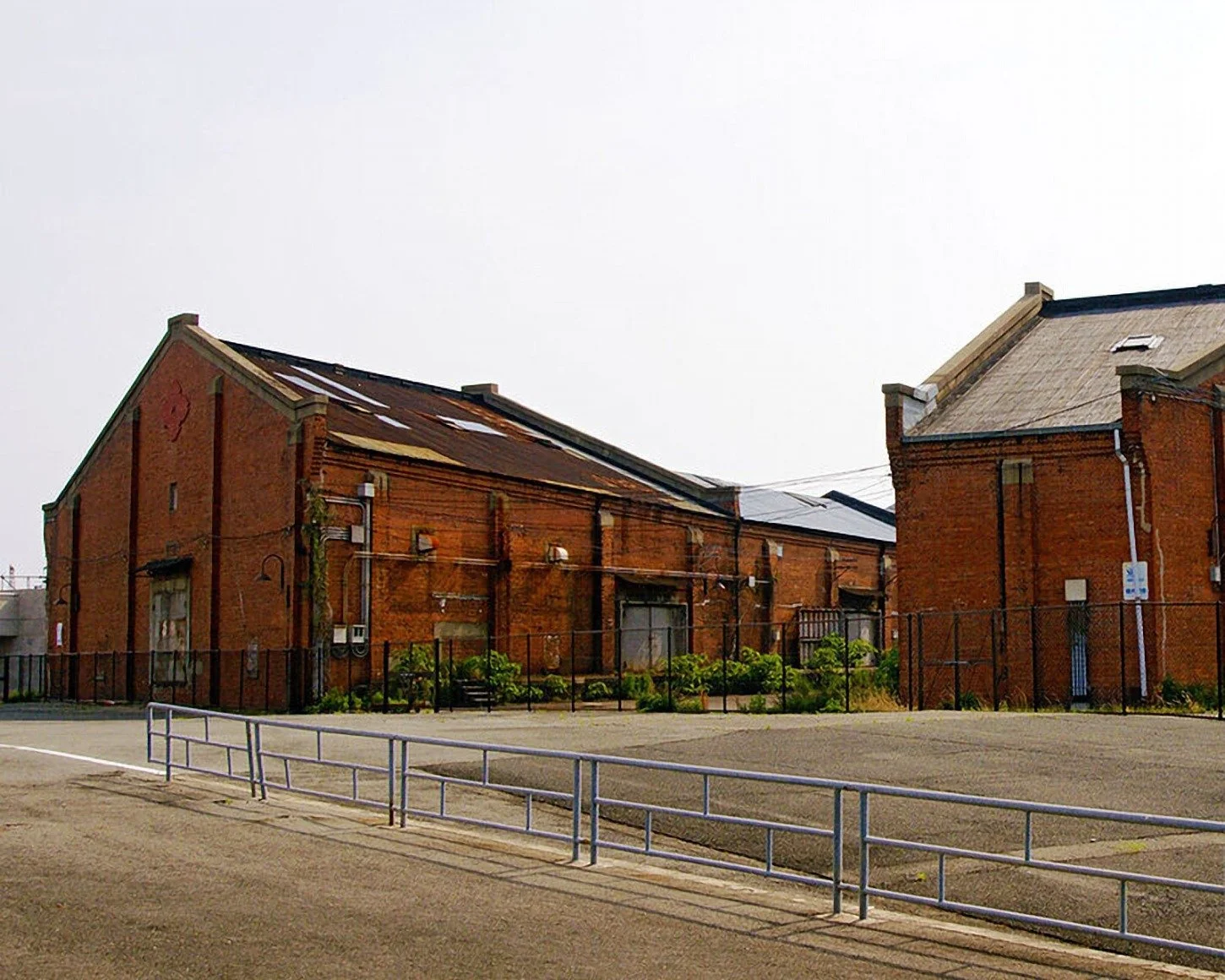 chikko-red-brick-warehouse.jpg
