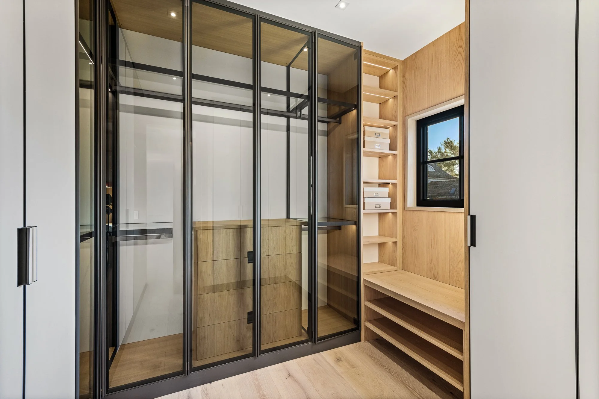 5.95 Primary Closet (9)-2.jpg