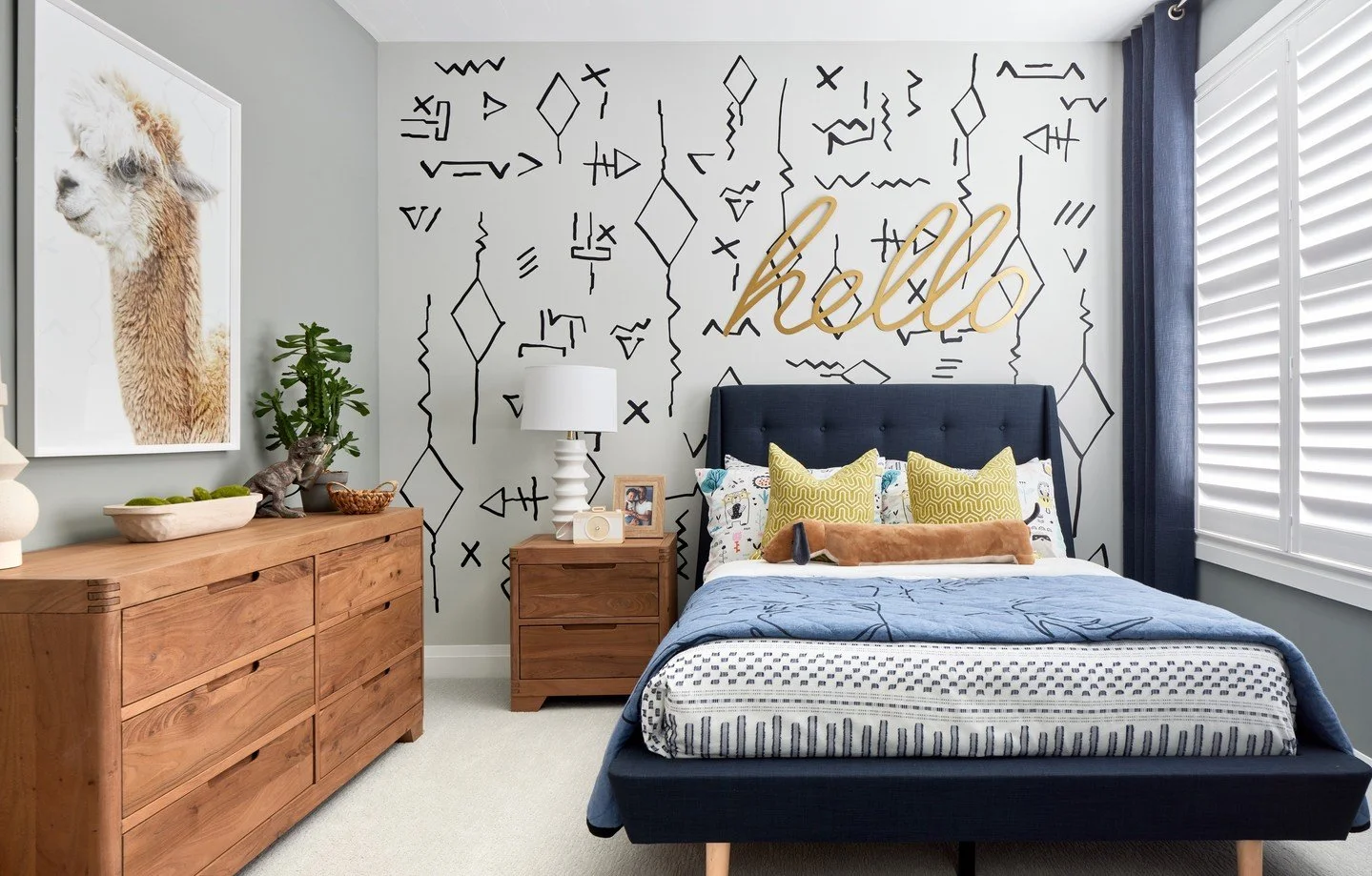 This project was designed to feel warm, elevated, and effortlessly livable, this space was all about creating balance between function and feeling. From the material palette to the finishing details, every layer was chosen with intention to create a 