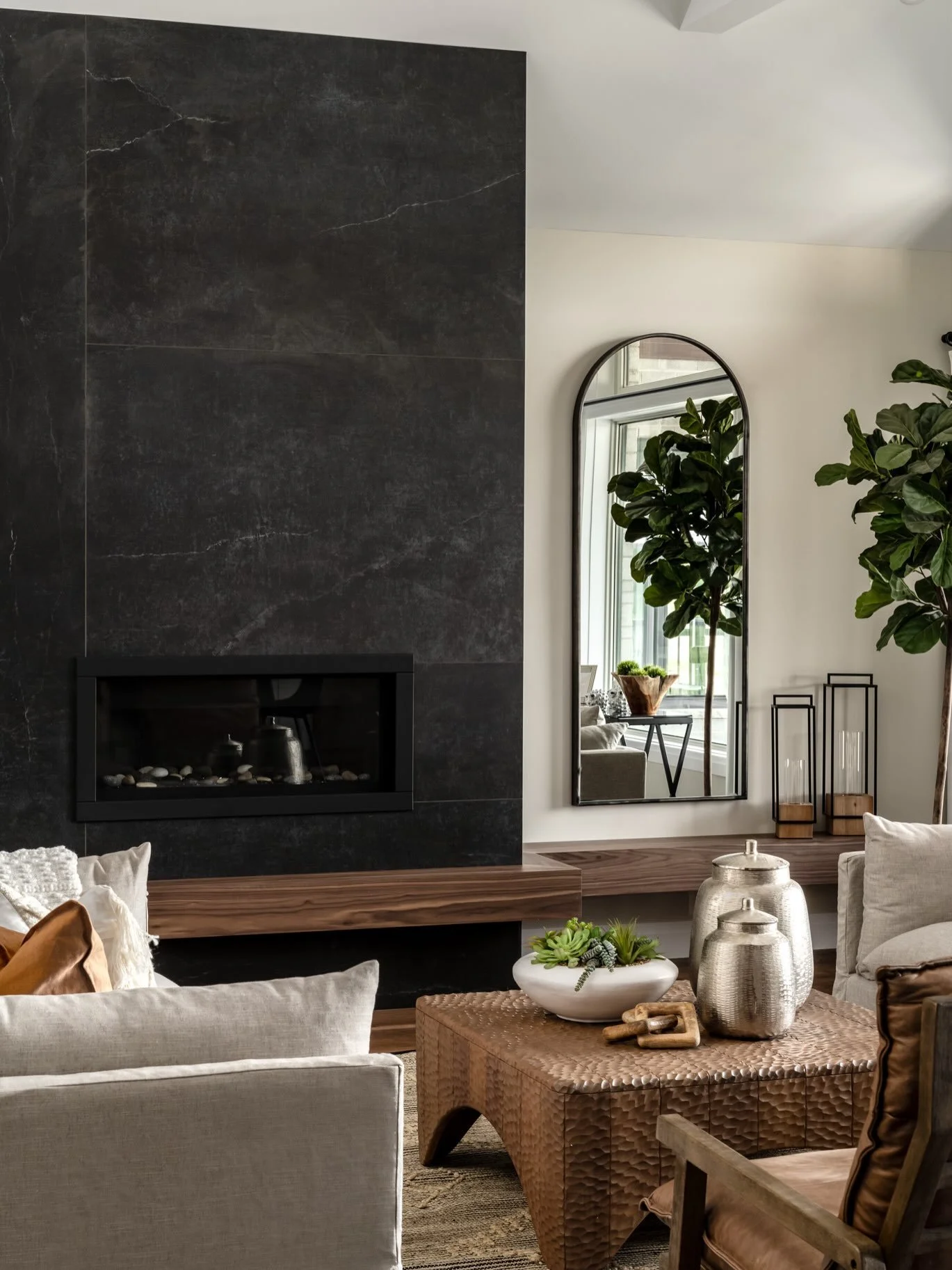 First day of fall 🤍

Once that &ldquo;second summer&rdquo; fades, this is the shift we start craving - warmth, texture, and spaces that feel a little more grounding.

This project leans right into that feeling. Soft layers, natural tones, and a sens