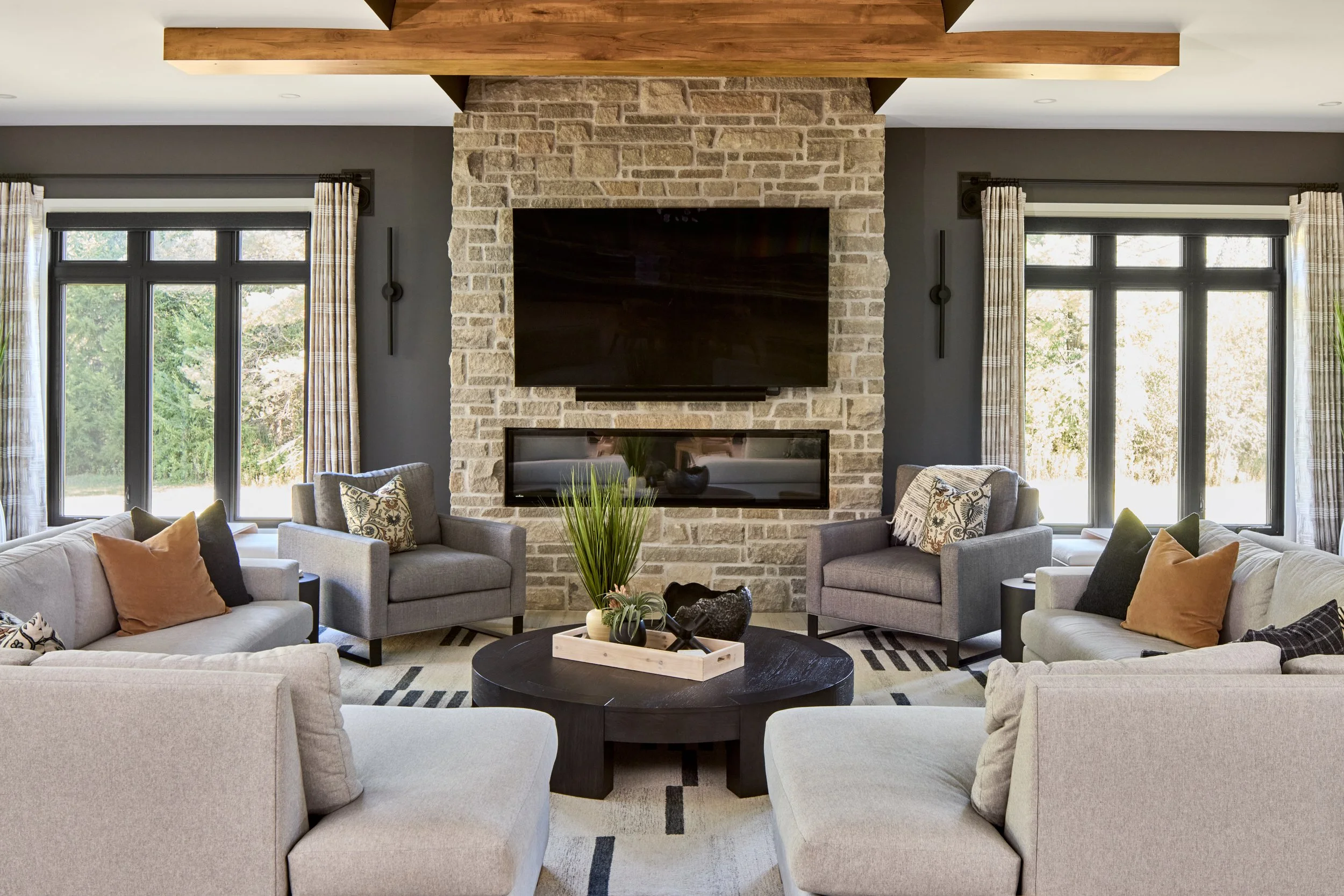 Puslinch Pool House 7.jpg