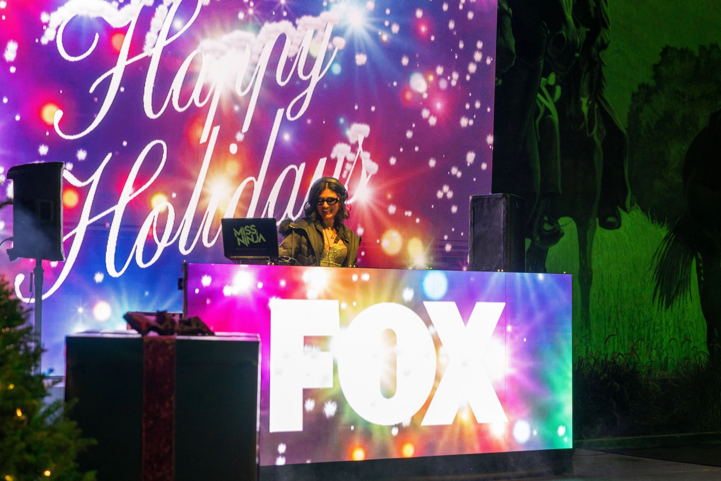 Copy of Fox-Holiday-2025-152(1).jpg