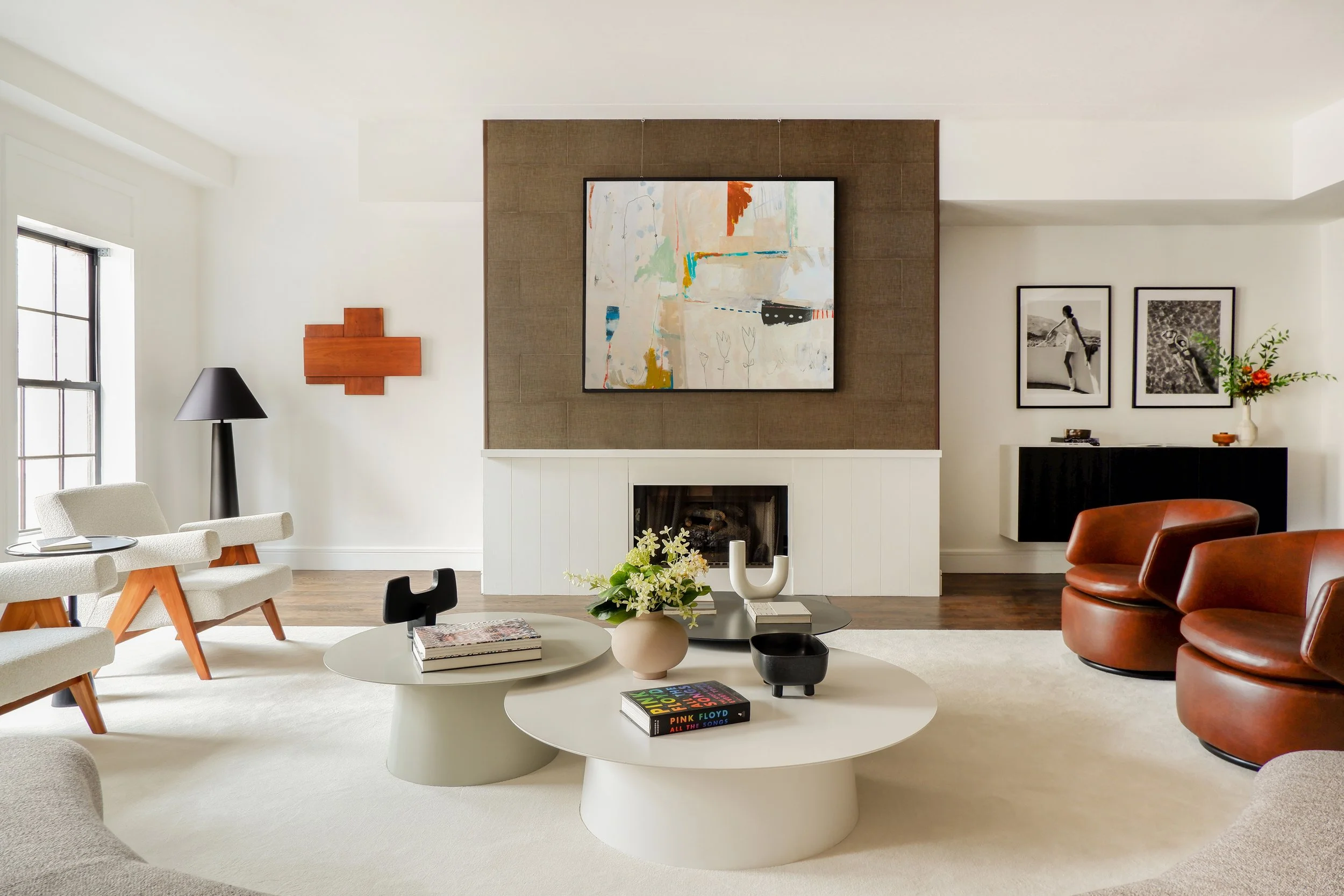 Light + Air staging services for homes, apartments, condos and townhomes located in New York City and Brooklyn, New York.