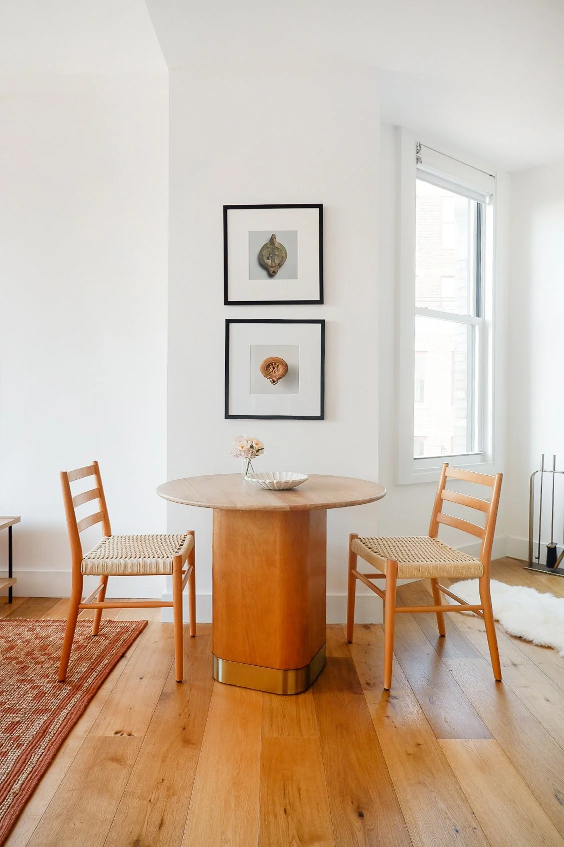 Light + Air apartment staging services for an apartment located at 425 Park Avenue South in NoMad in Midtown, Manhattan, New York City.