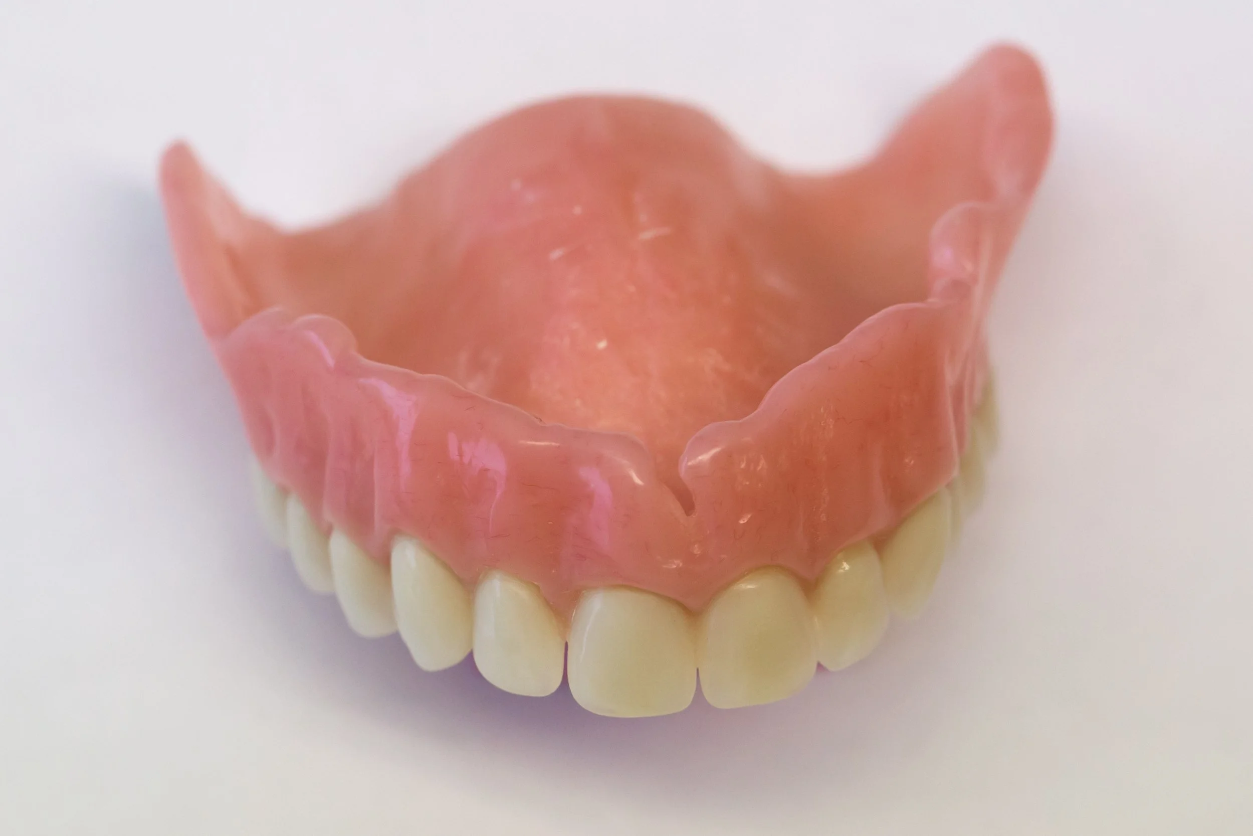 STANDARD VS PRECISION DENTURES