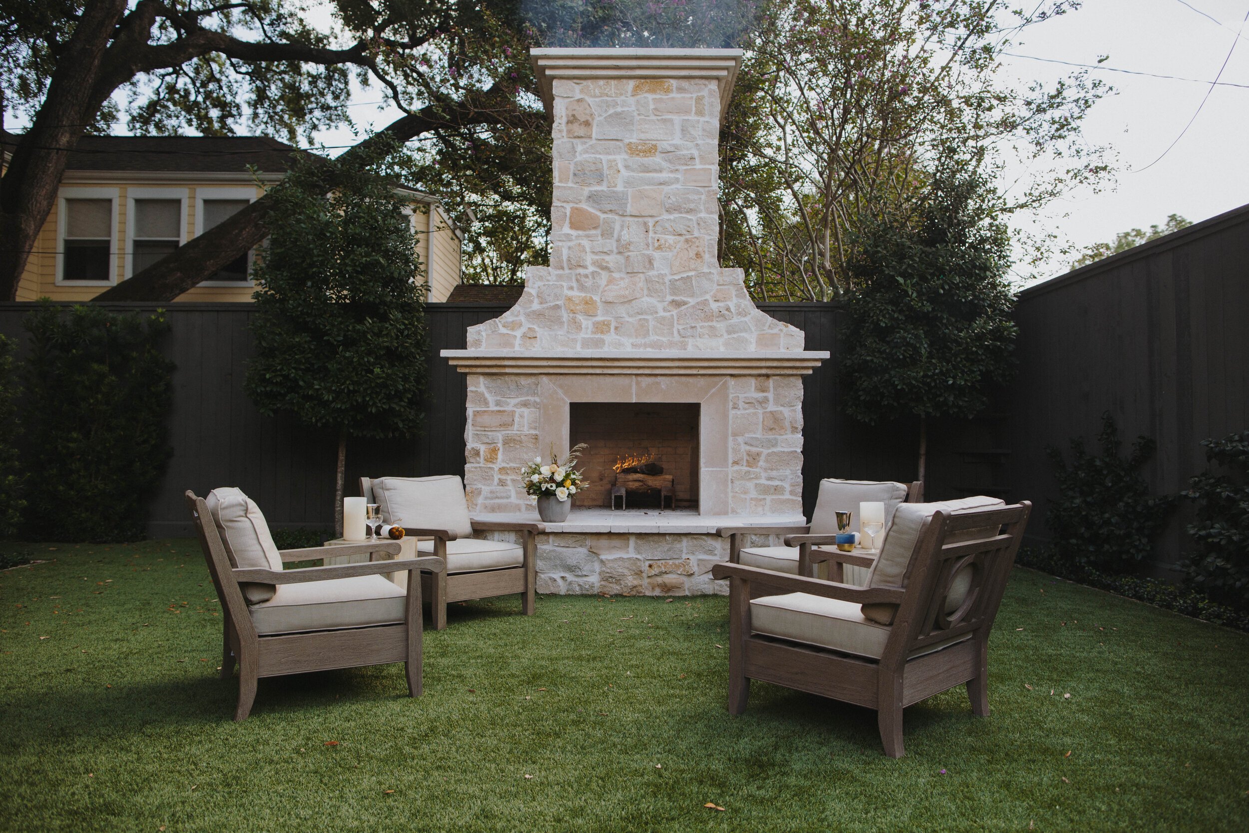 Cozy Outdoor Spaces for Chilly Autumn Days