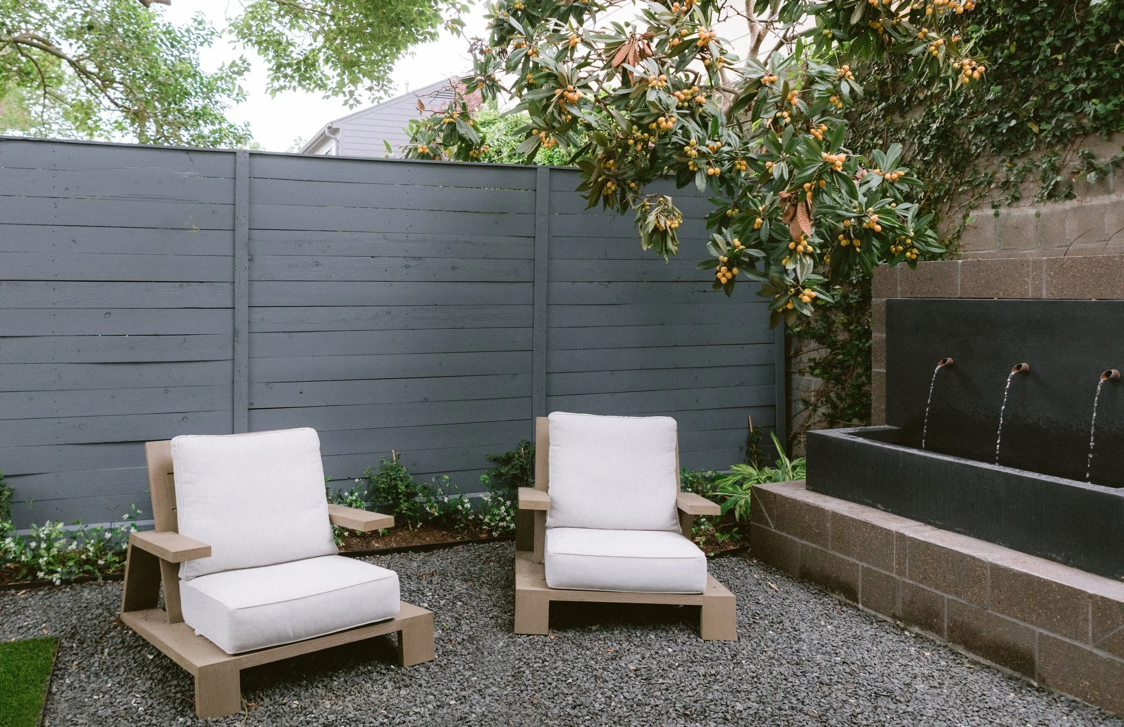 OUTDOOR SUMMER SPACES