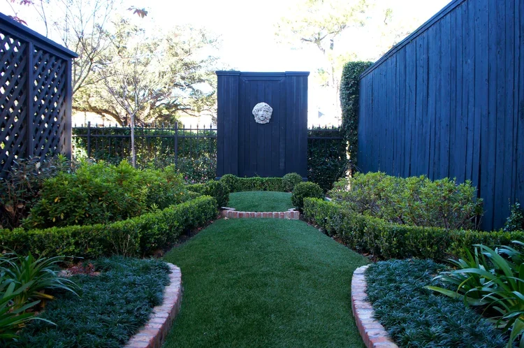 LansonBJonesGardenStyle.webp