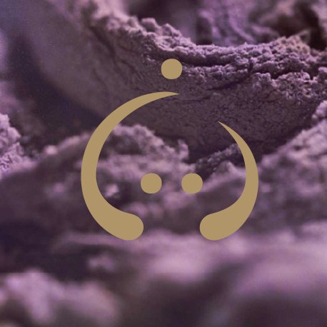 Heil-Meditation Shivarati – goldenes Symbol auf violettem Mineral-Makro, Prana-Healing Tiefenentspannung Mülheim