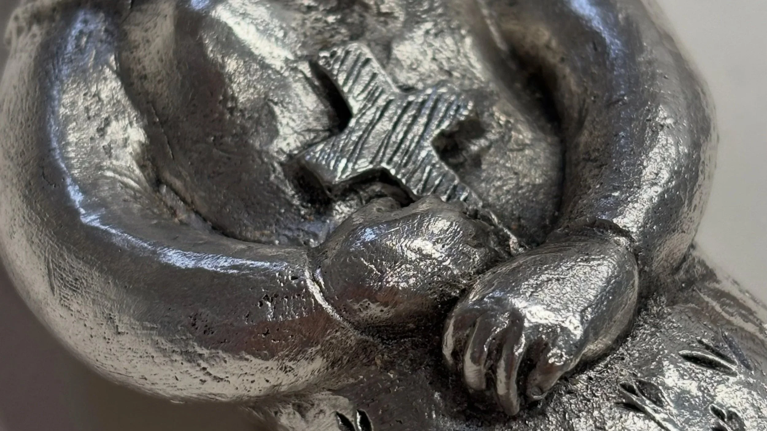 Scultura "1176" (dettaglio fodero 2)
