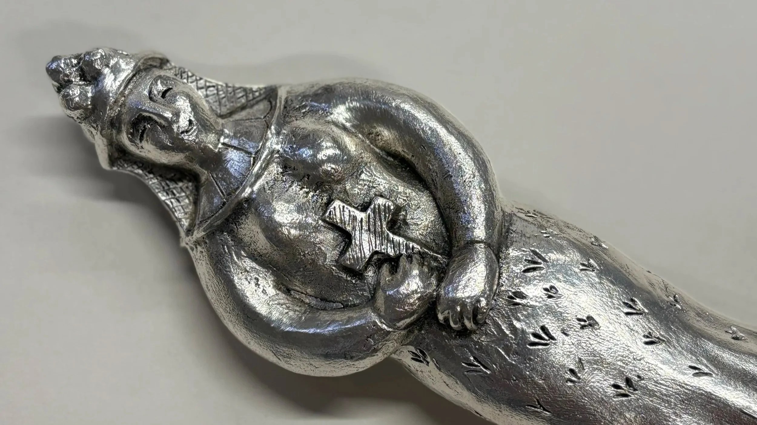 Scultura "1176" (dettaglio fodero)