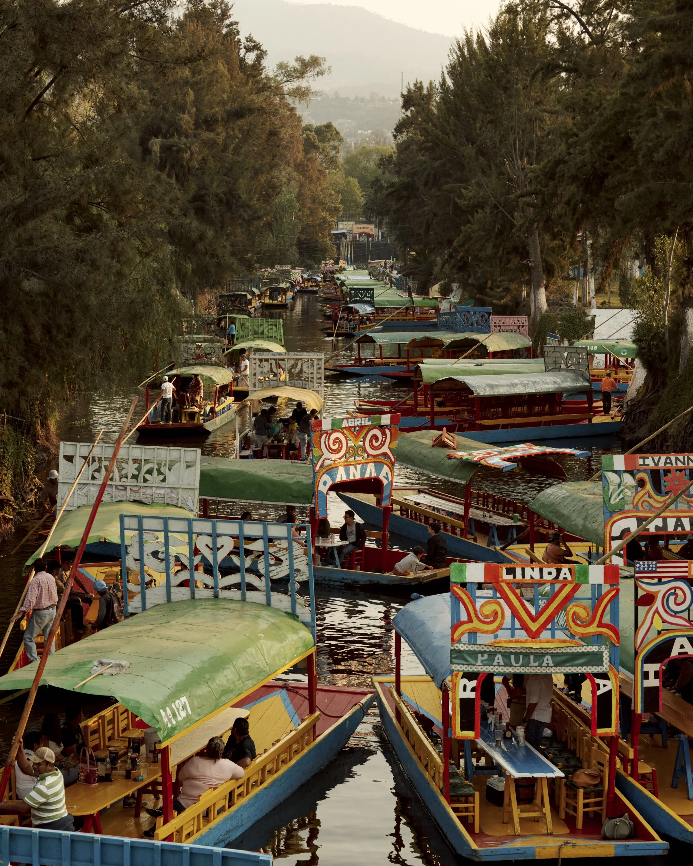 To the majority of visitors the Chinampas are seen as more of a novelty tourist destination; somewhere to drink and party at the weekends on brightly coloured trajinera boats (above), unaware of the vital
role it plays for the city or the threats the