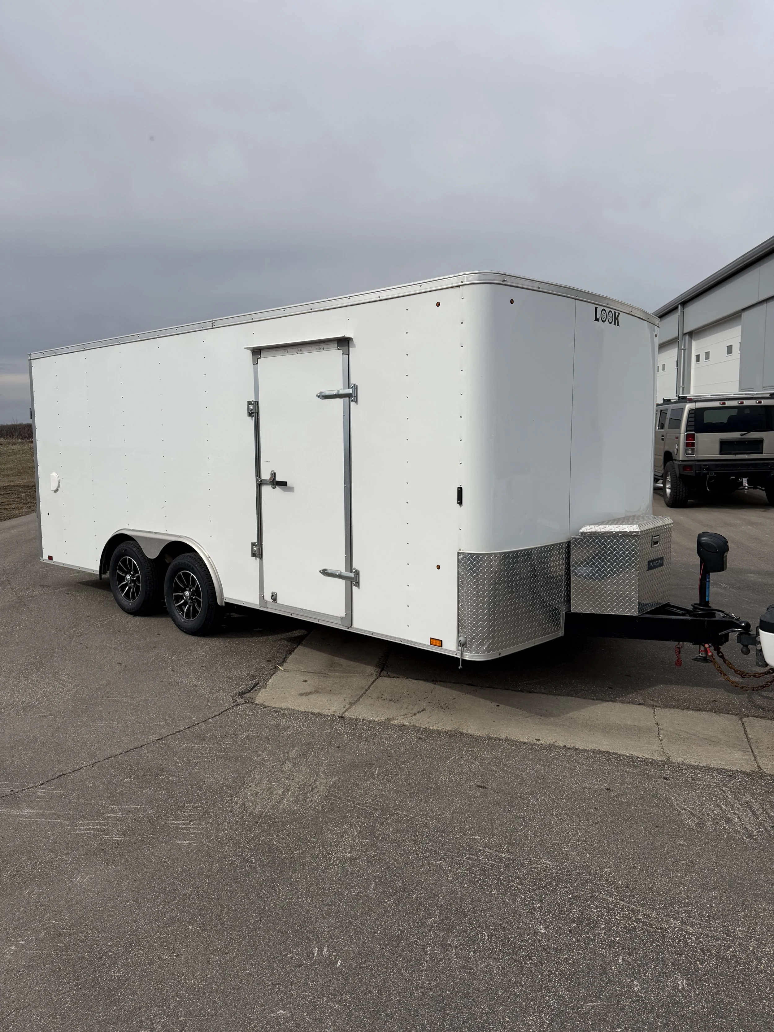 Look Enclosed 20' x 8.5' Trailer