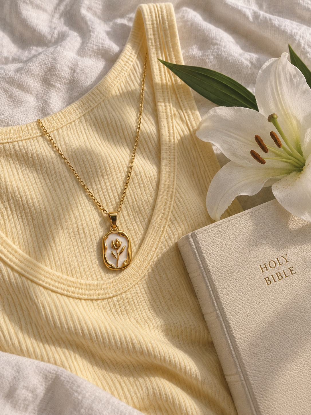 Lilies Neckalce - 3.png