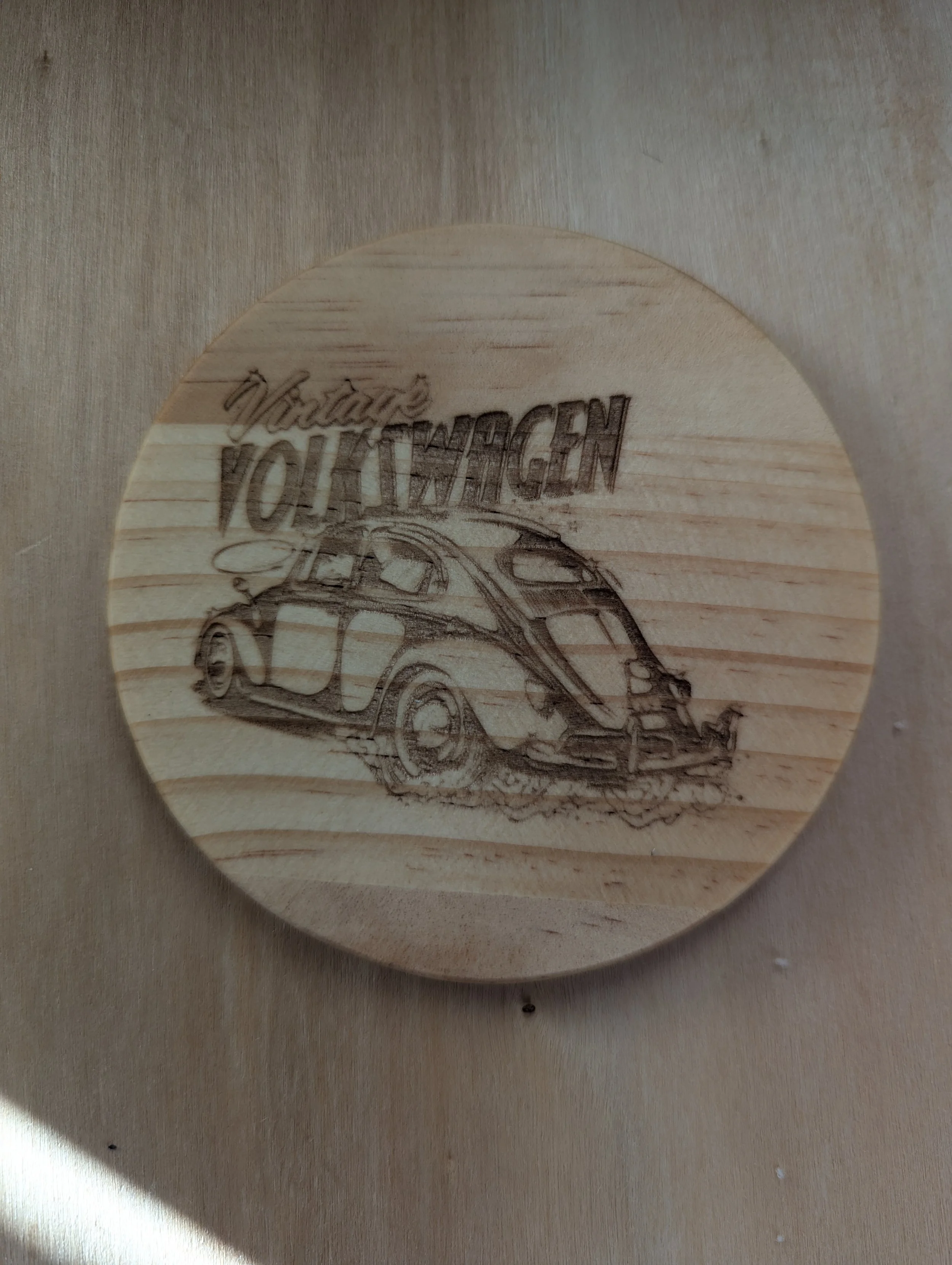 Round wooden coaster - Vintage VW design