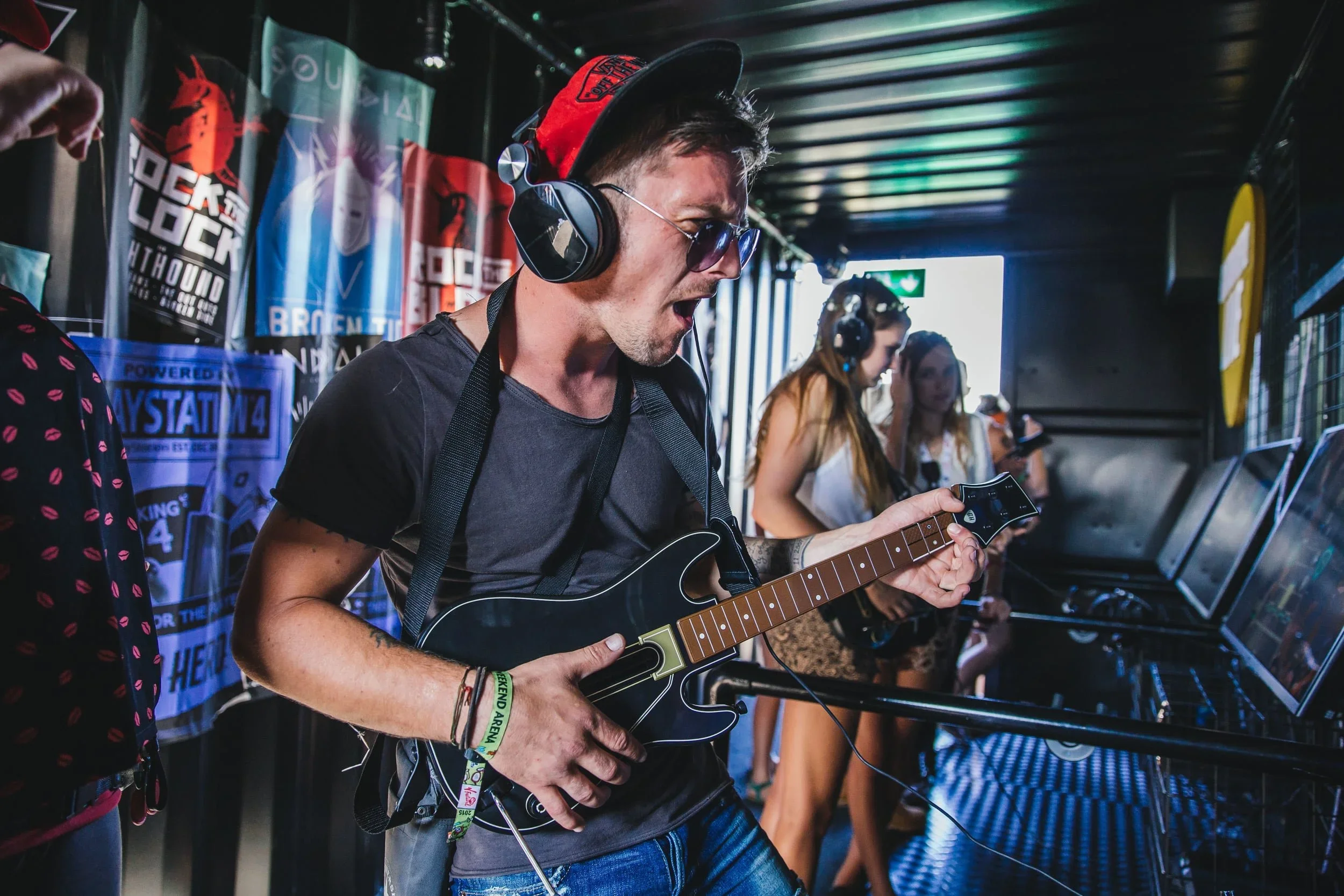 Guitar-Hero_V-Festival_-Gobinder-Jhitta_2015-4428.webp