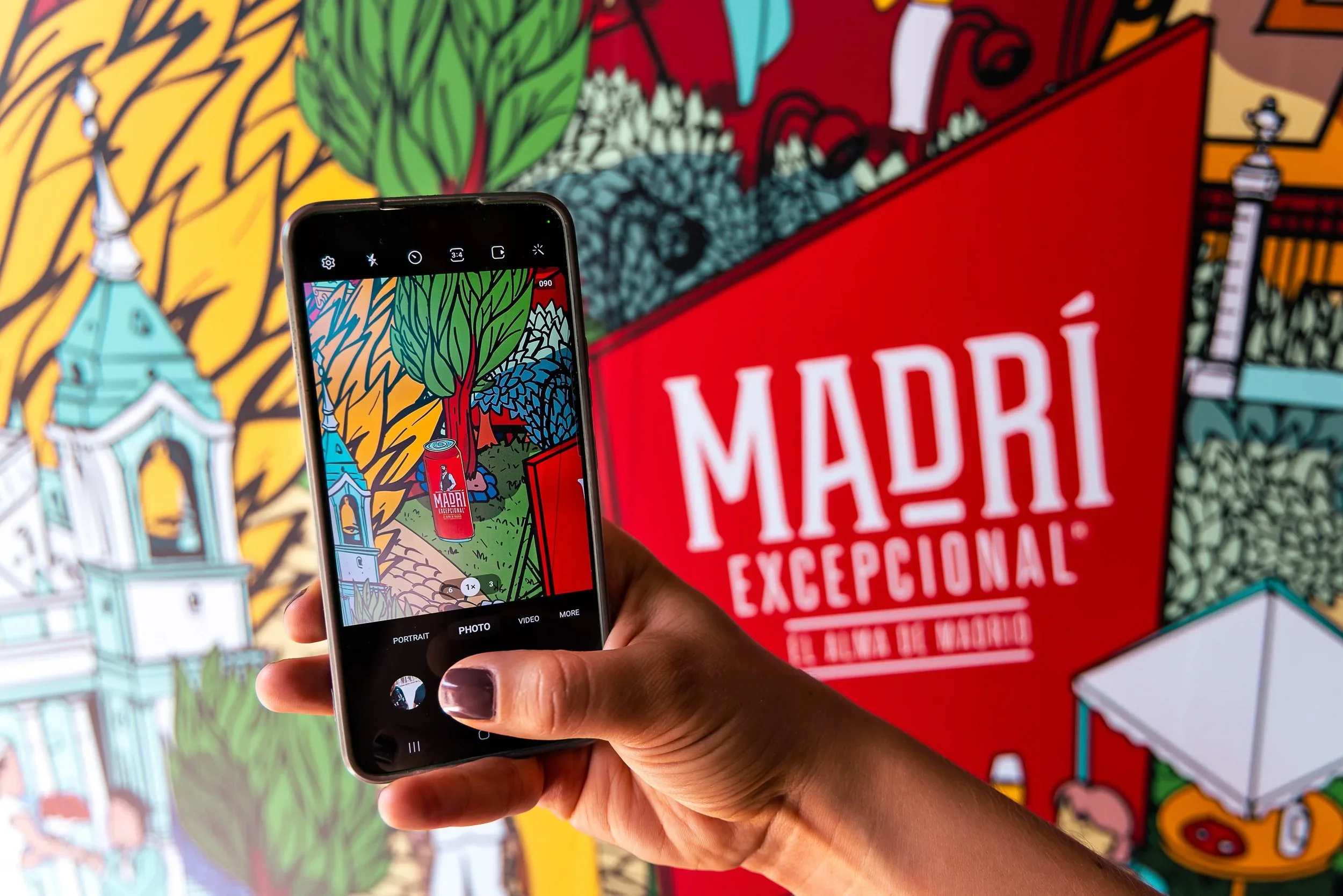 MAD_SM03_LO-3.webp