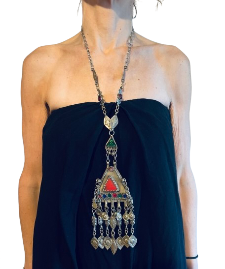Collar tribal