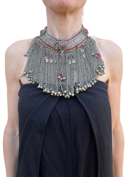 Collar cascada