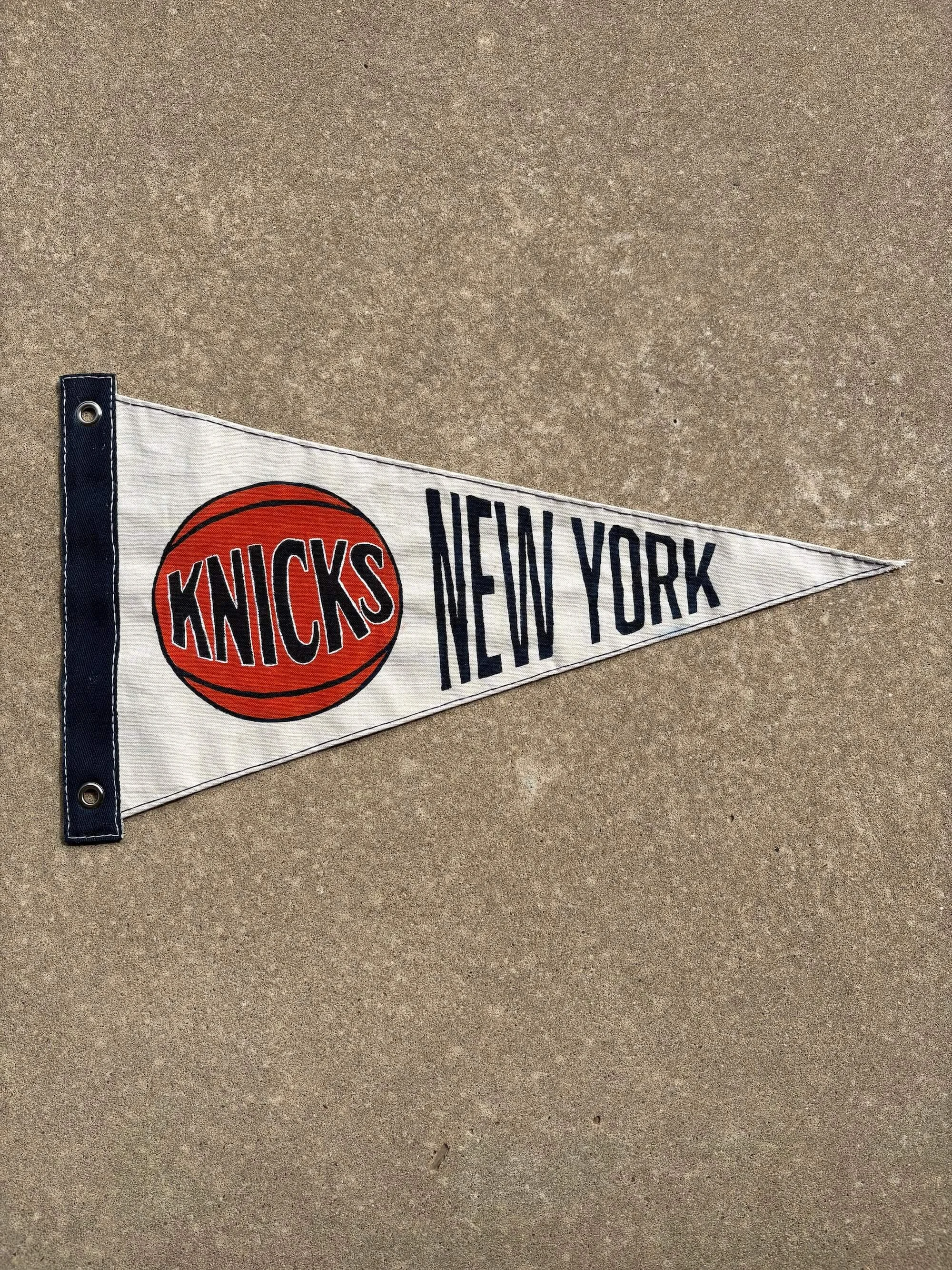 Knicks Pennant - $120 - [SOLD]