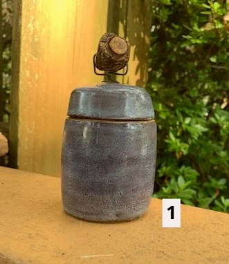 01 blue jar closed.jpg