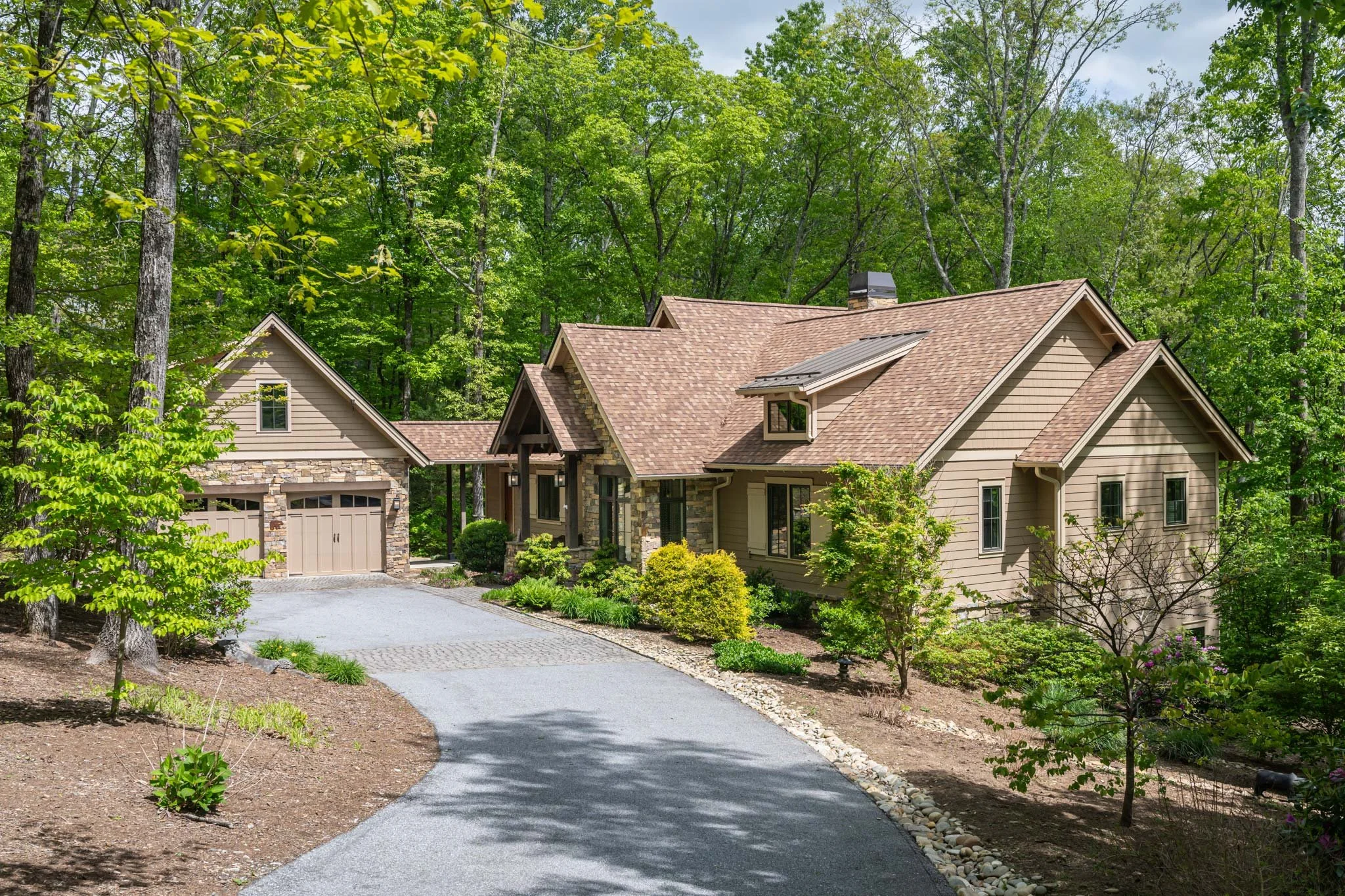 Grand Highlands Bearwallow_AshtonPeters_REal Estate_587-Autumn-Sky-MLS-1_sm.jpg