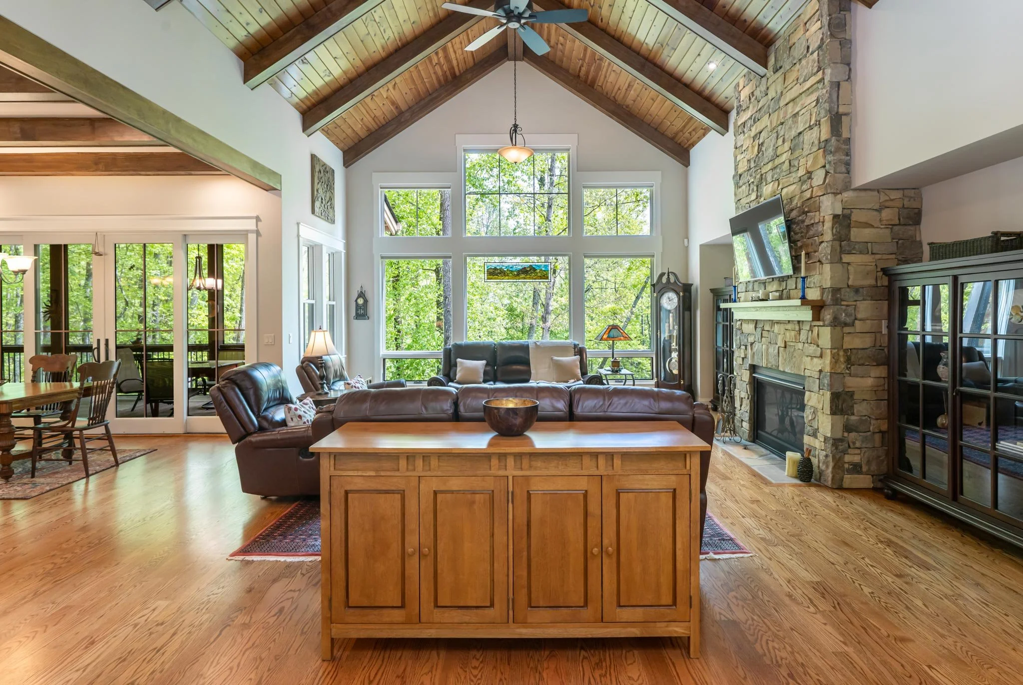 Grand Highlands Bearwallow_AshtonPeters_Real Estate_587-Autumn-Sky-MLS-8_sm.jpg