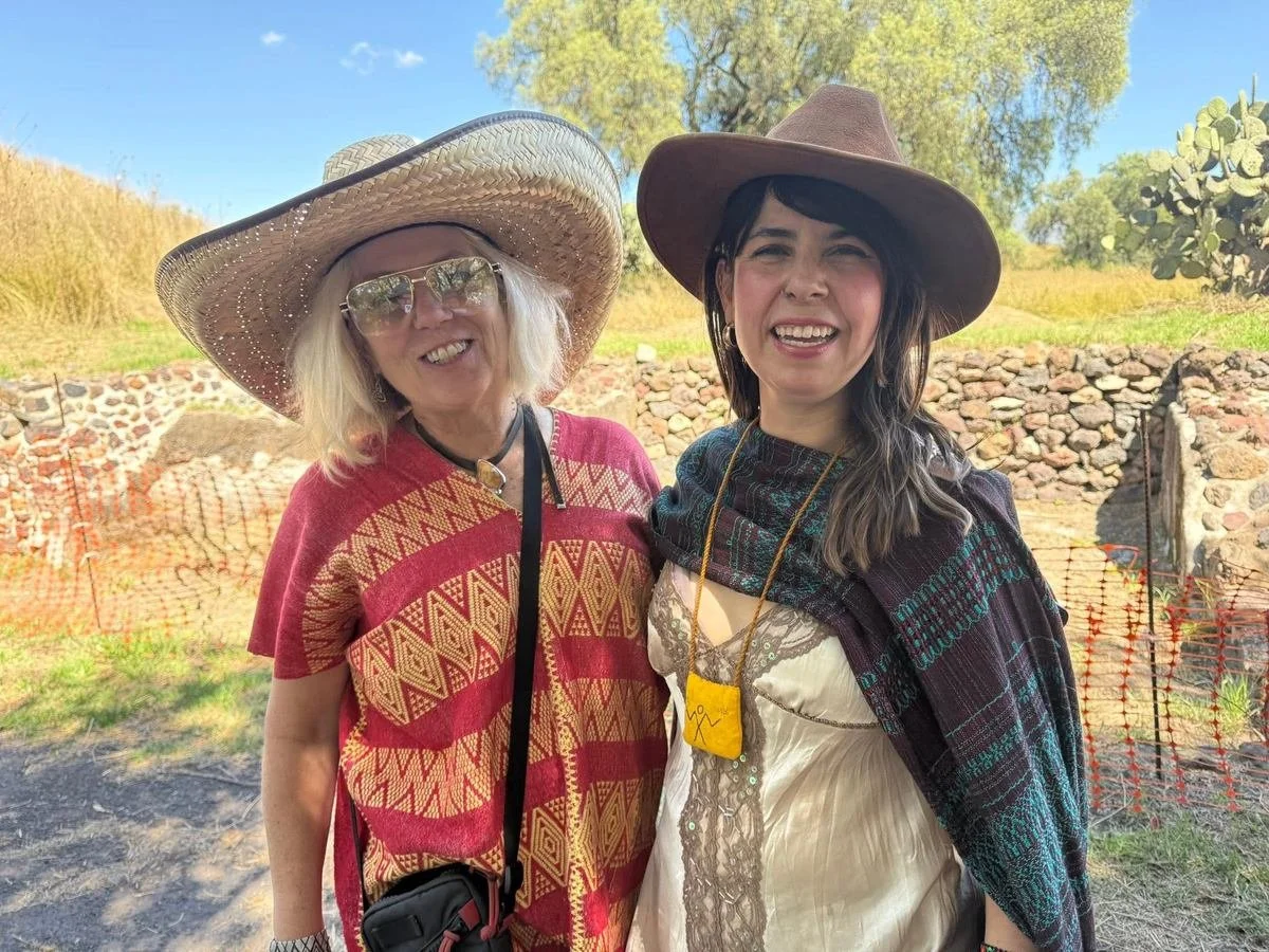 two-artists-portrait-teotihuacan-mexico.jpg