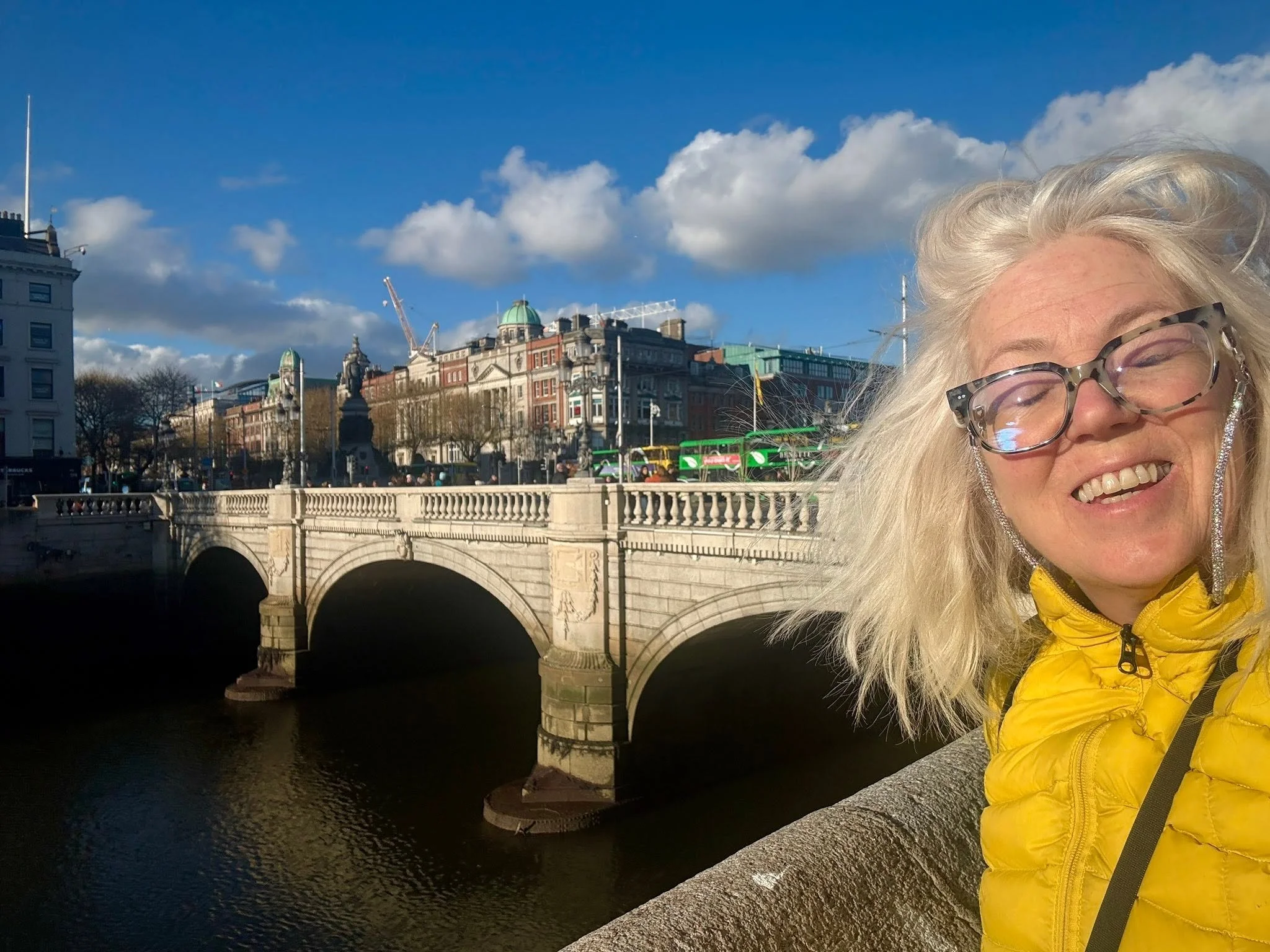 Sketch Ireland with Meagan Burns at McConnell Bridge Dublin
