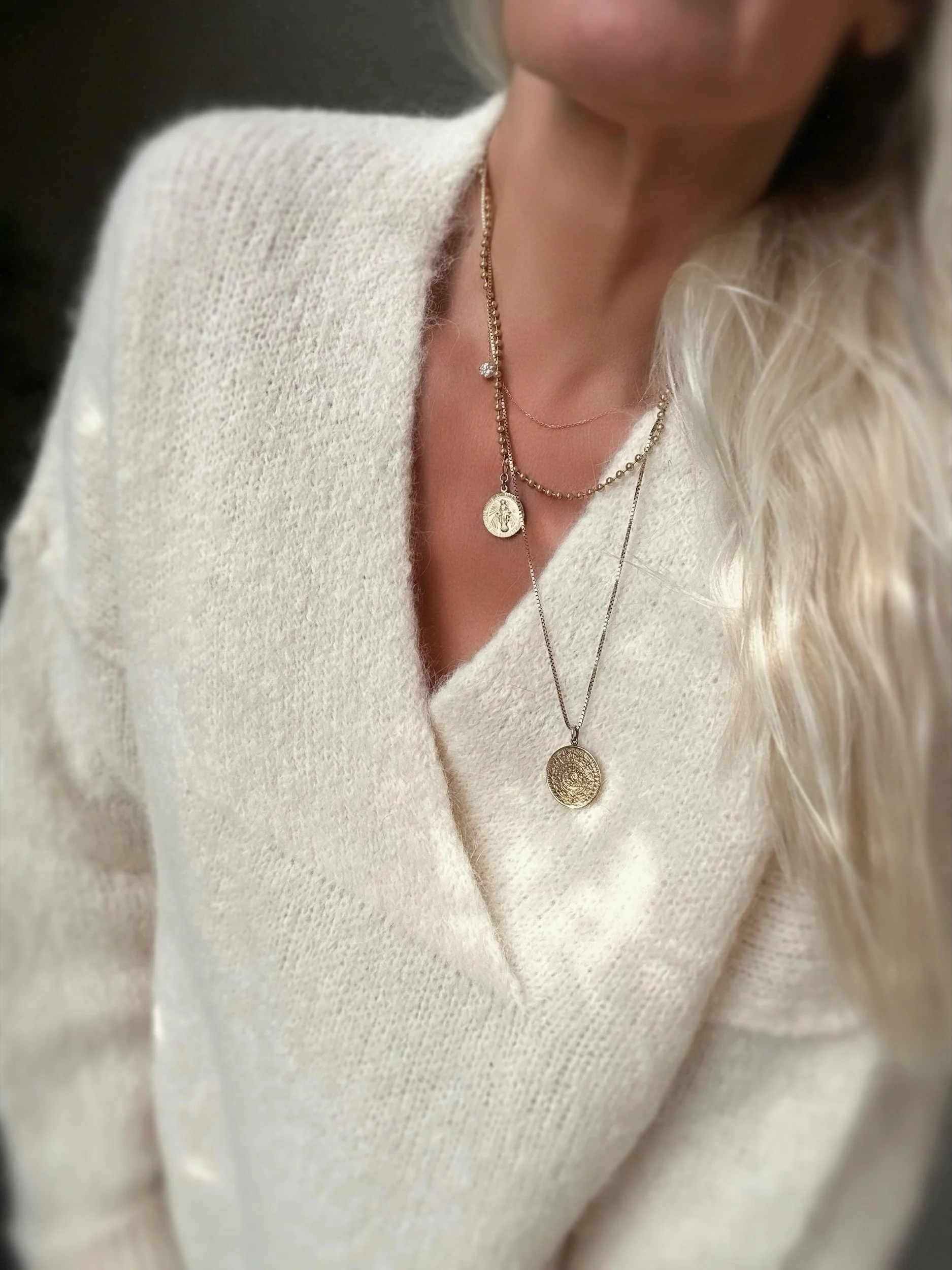 Banditas Kula V-Neck Sweater